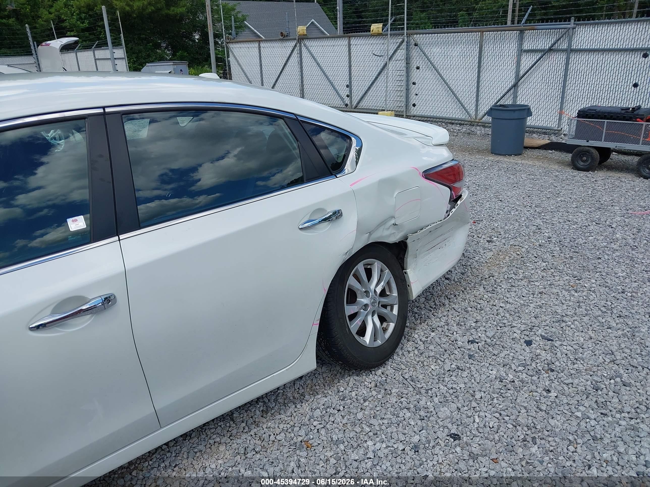 2014 Nissan Altima 2.5 S Желтый vin: 1N4AL3AP1EC161302