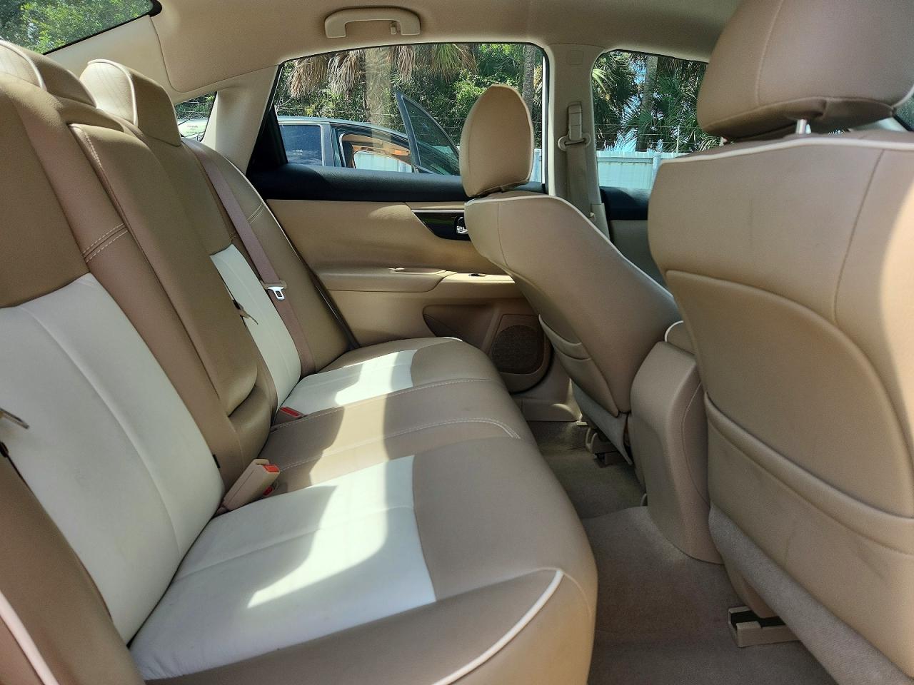 2014 Nissan Altima 2.5 Sv White vin: 1N4AL3AP1EC161364