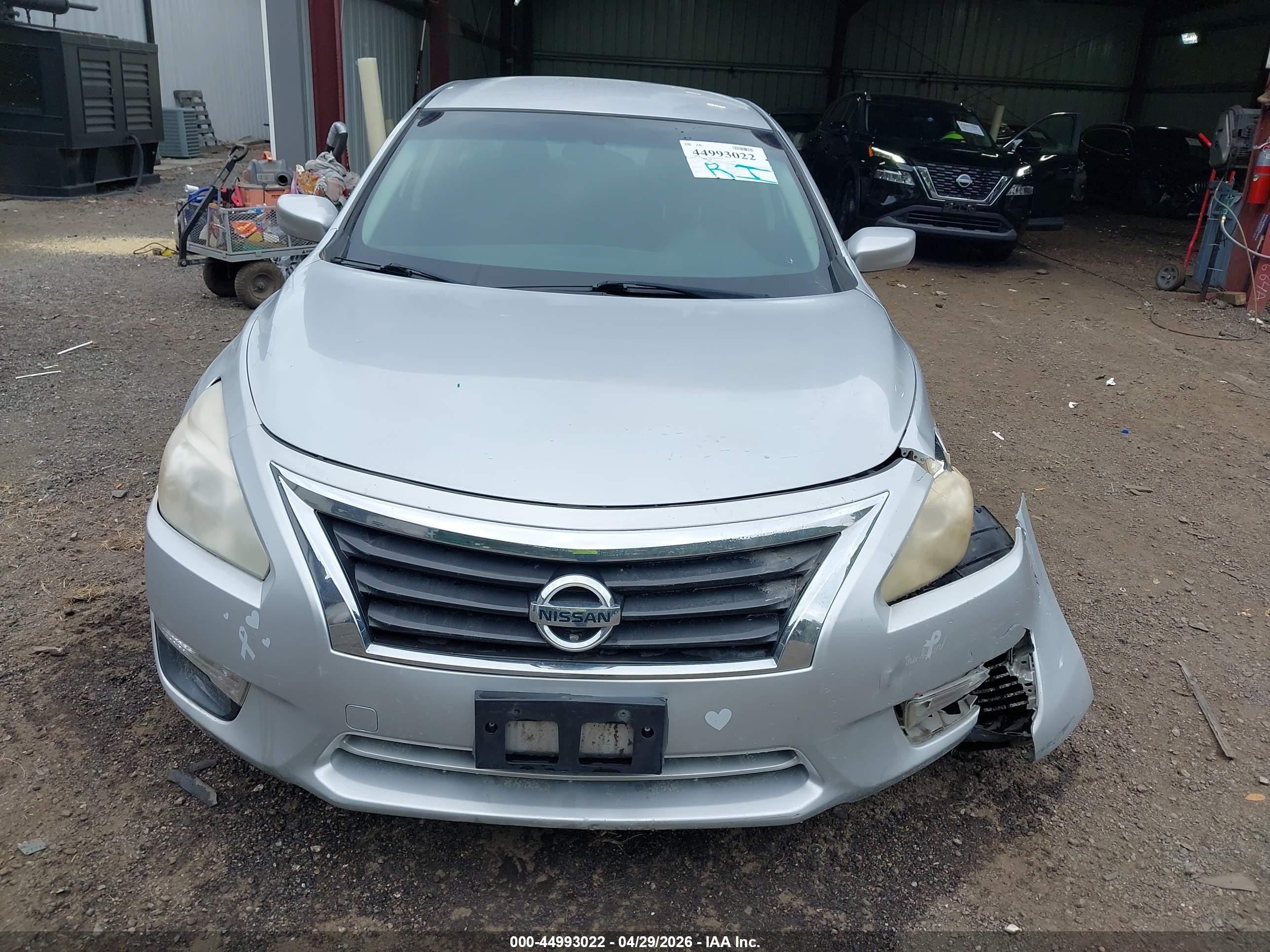 2014 Nissan Altima 2.5 S Silver vin: 1N4AL3AP1EC166418