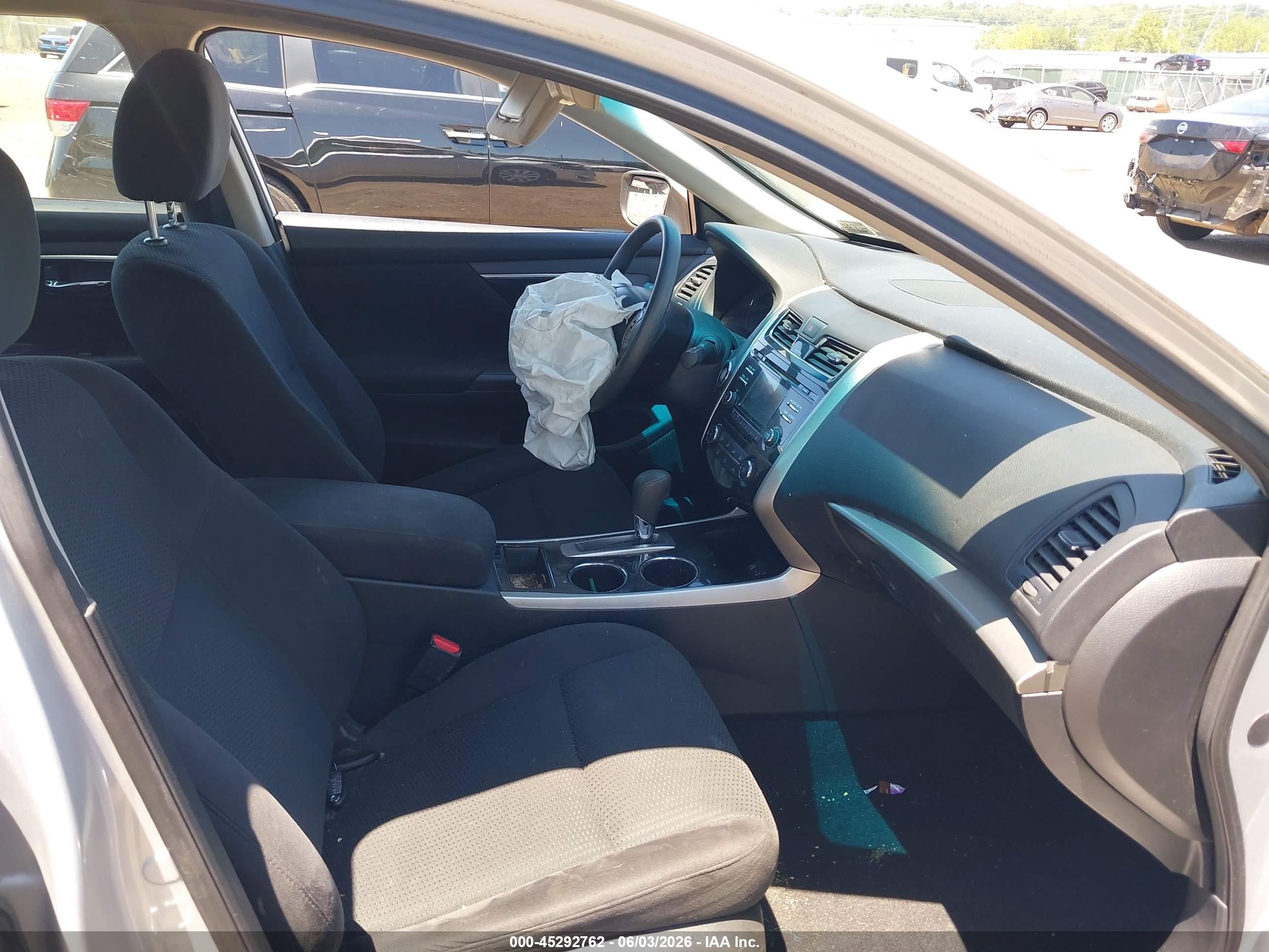 2014 Nissan Altima 2.5 S Silver vin: 1N4AL3AP1EC173126