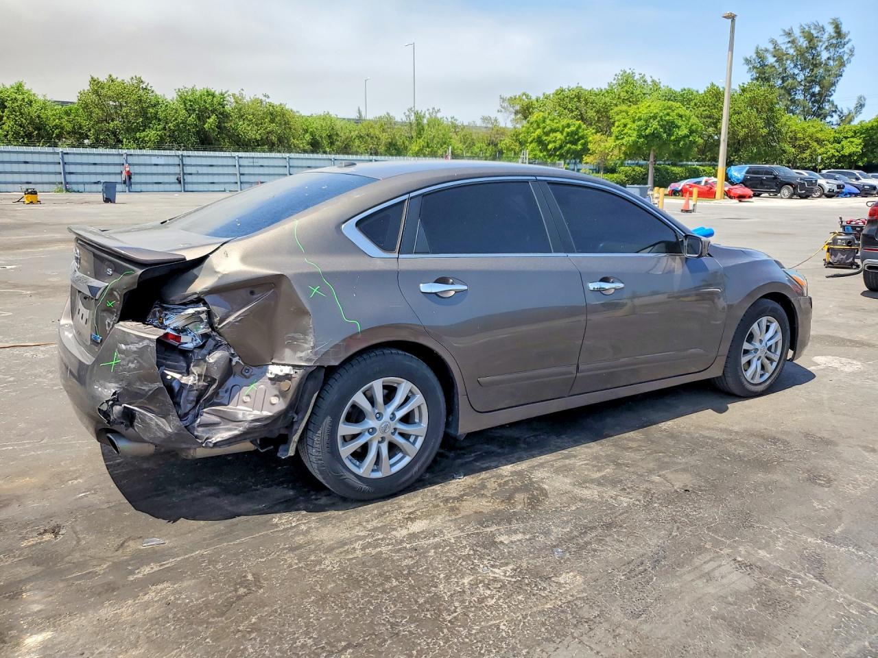 2014 Nissan Altima 2.5 S Tan vin: 1N4AL3AP1EC181968