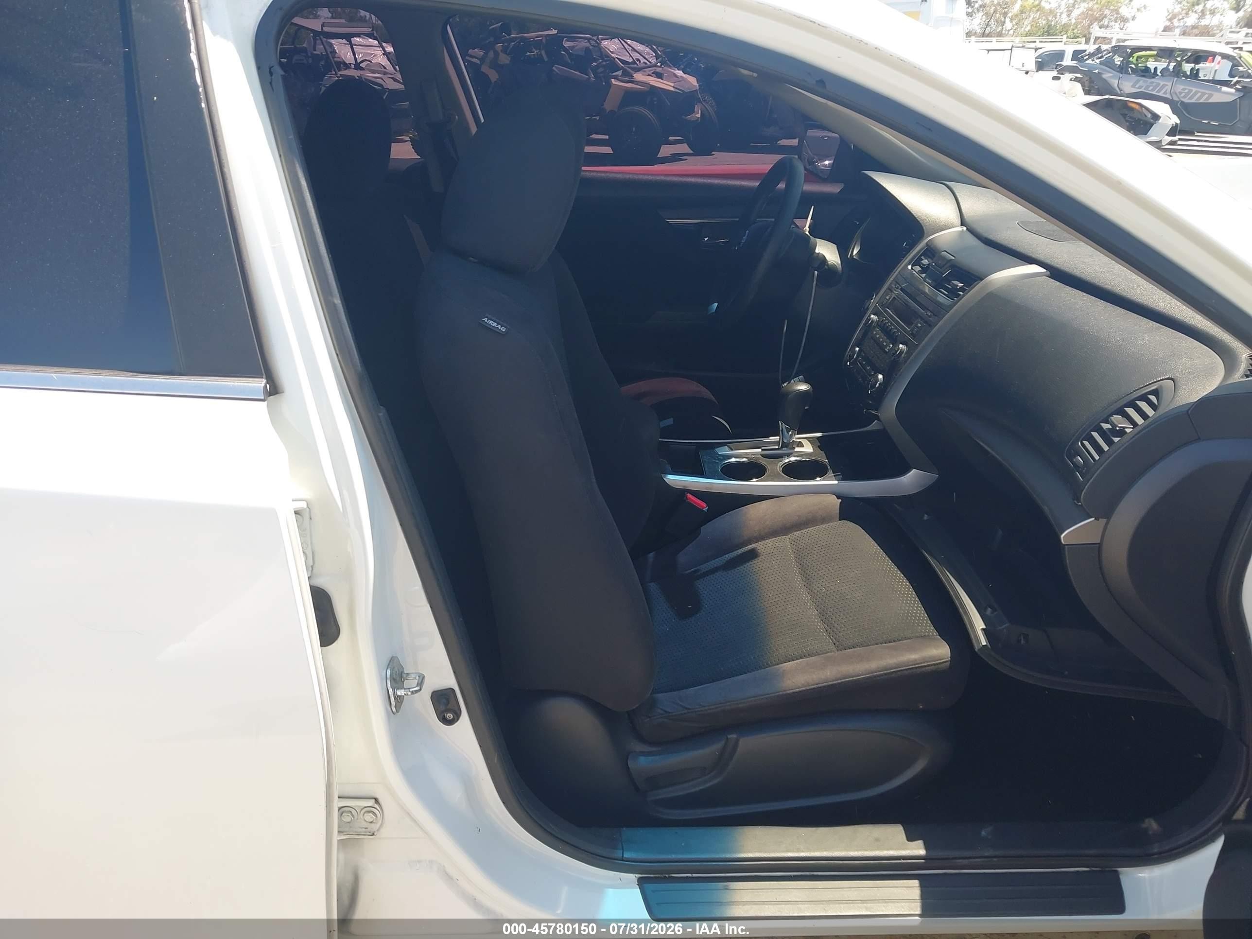2014 Nissan Altima 2.5 White vin: 1N4AL3AP1EC197135