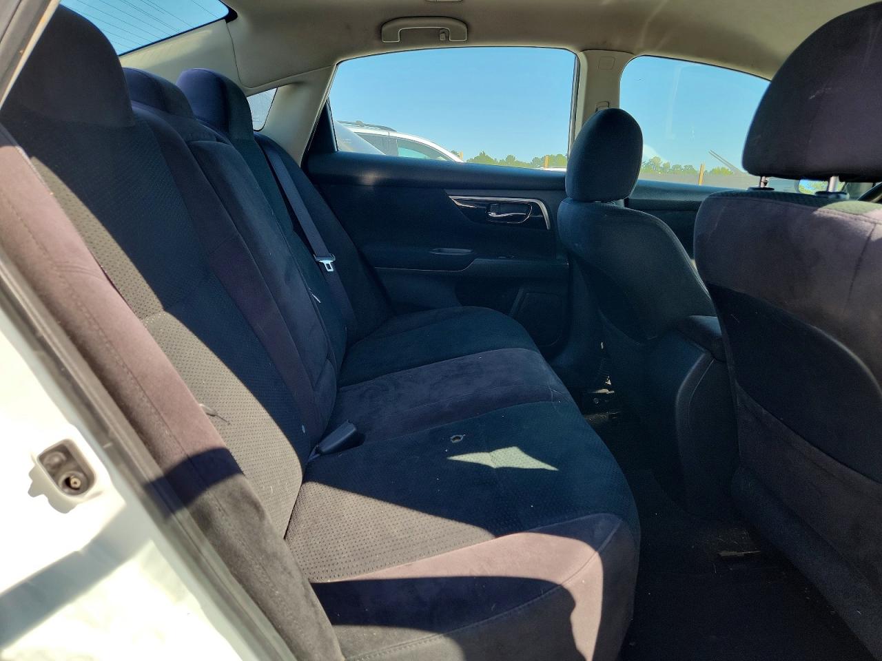 2014 Nissan Altima 2.5 S White vin: 1N4AL3AP1EC200955