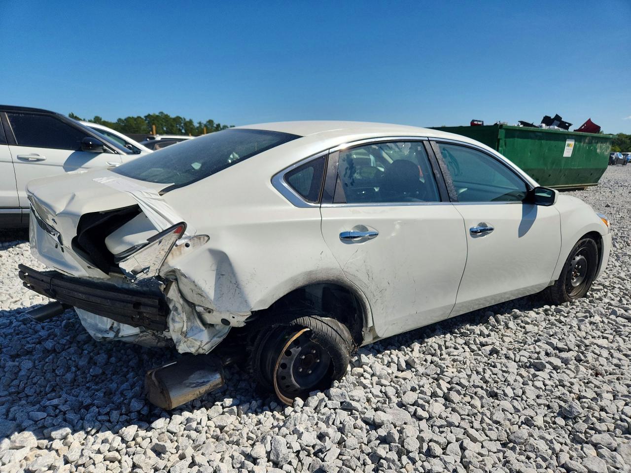 2014 Nissan Altima 2.5 S White vin: 1N4AL3AP1EC200955