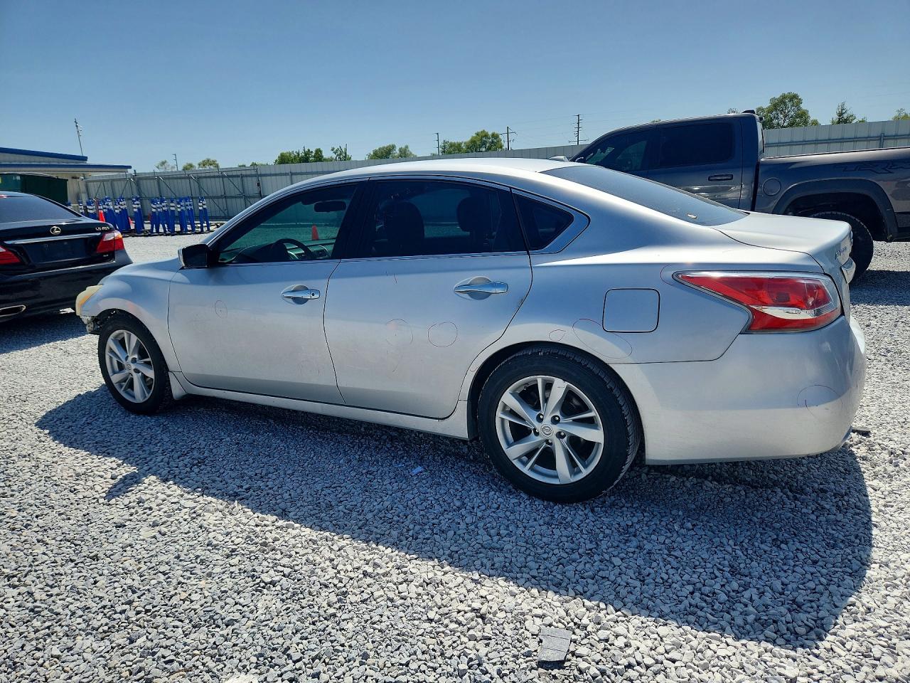 2014 Nissan Altima 2.5 Sv Silver vin: 1N4AL3AP1EC201992