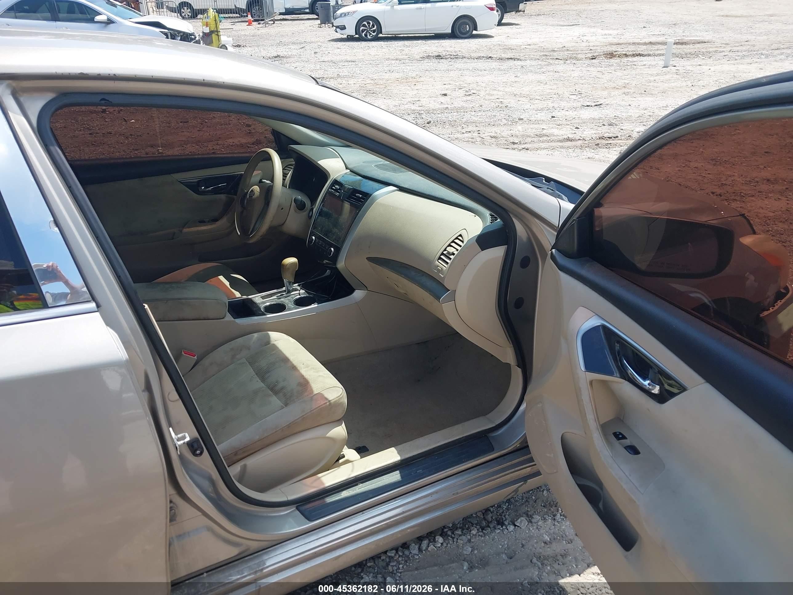 2014 Nissan Altima 2.5/2.5 S/2.5 Sl/2.5 Sv Бежевый vin: 1N4AL3AP1EC271928