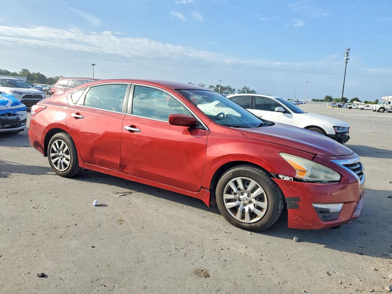 2014 Nissan Altima 2.5 S Red vin: 1N4AL3AP1EC278166