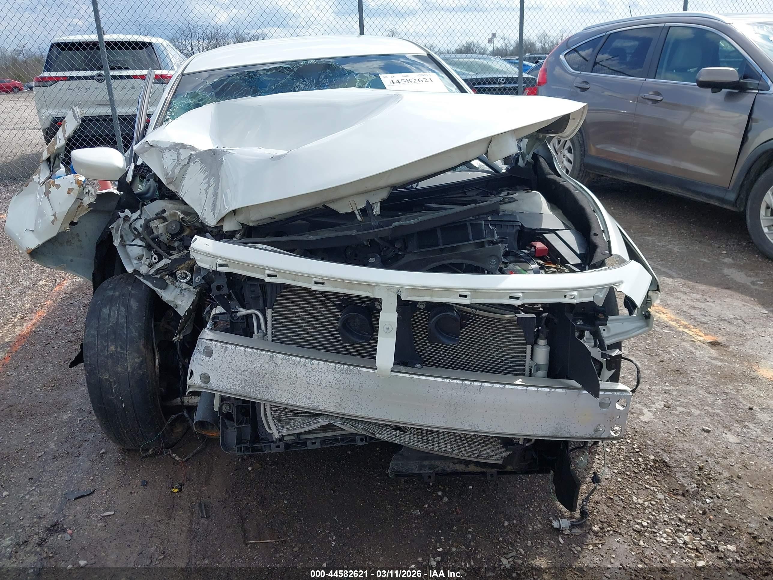 2014 Nissan Altima 2.5 S White vin: 1N4AL3AP1EC278409