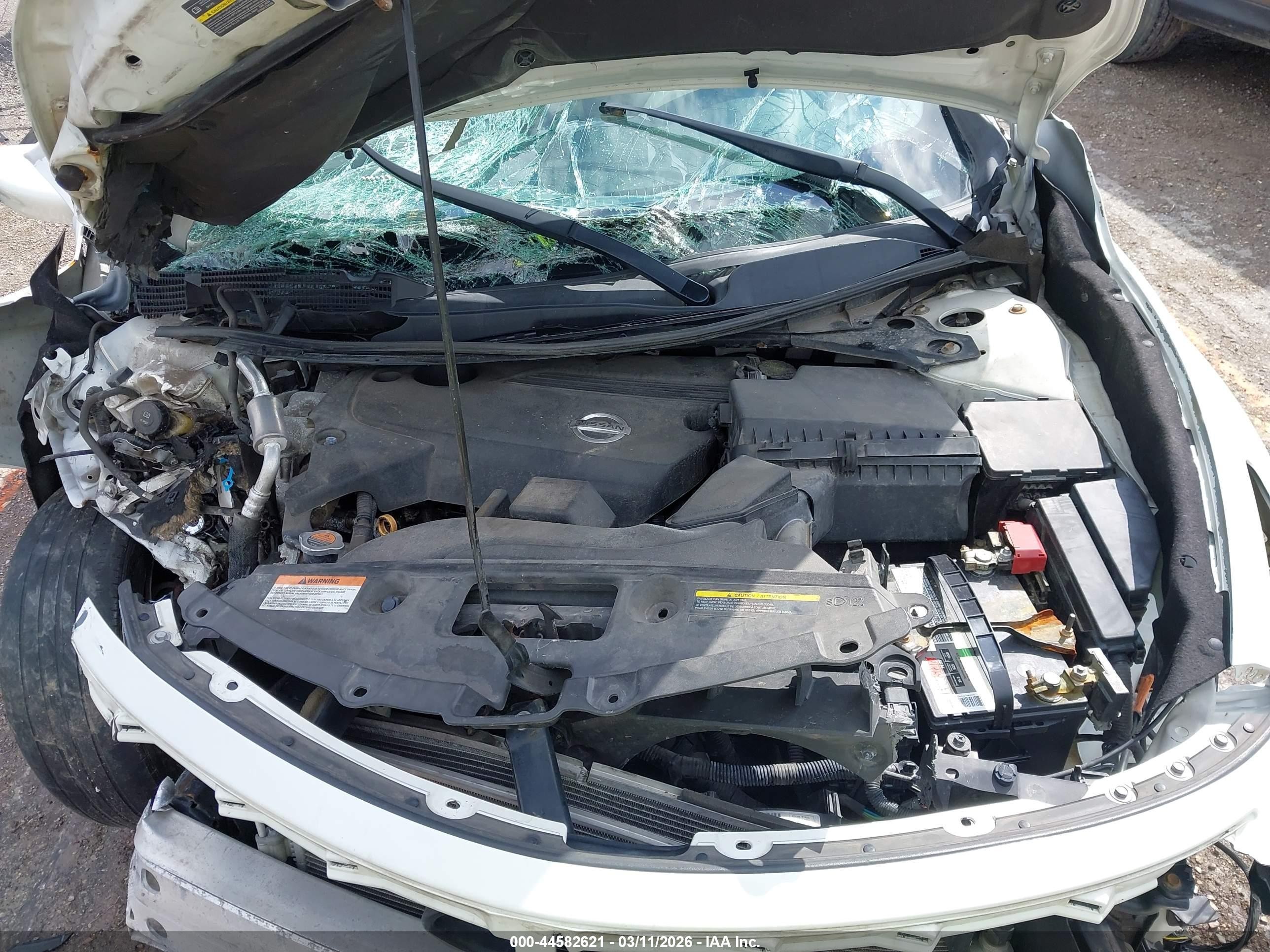 2014 Nissan Altima 2.5 S White vin: 1N4AL3AP1EC278409