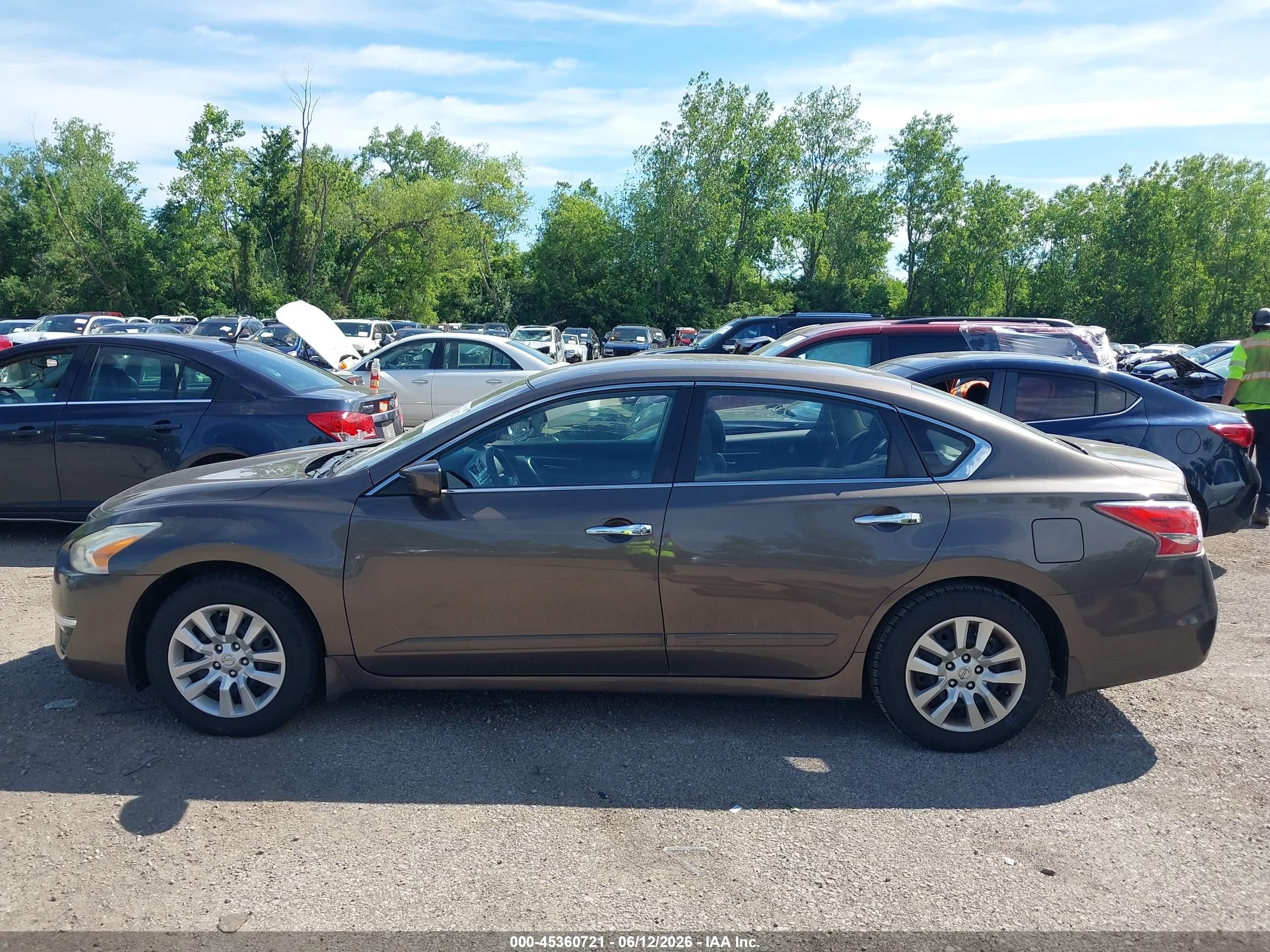 2014 Nissan Altima 2.5 S Gray vin: 1N4AL3AP1EC281505