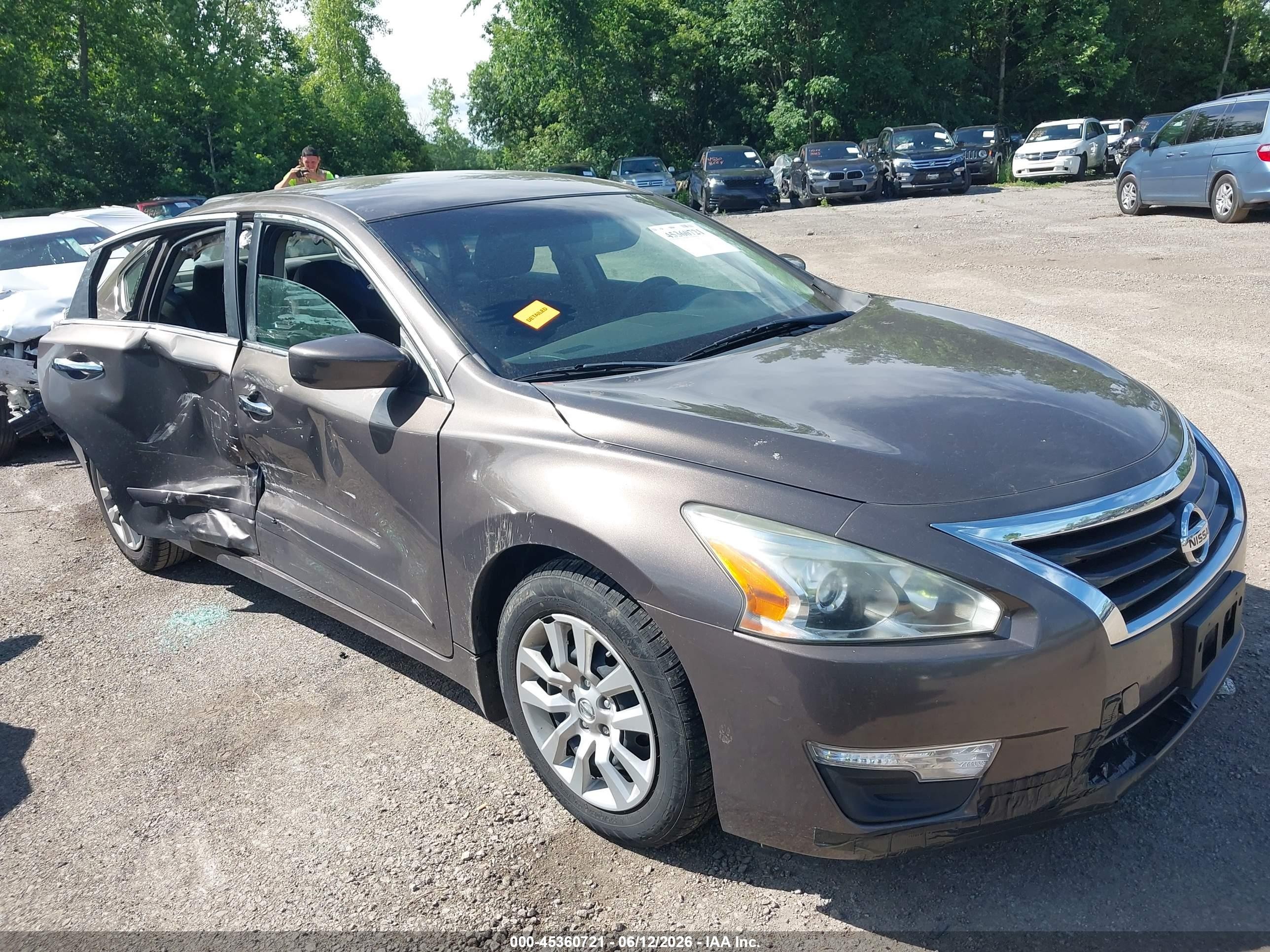 2014 Nissan Altima 2.5 S Gray vin: 1N4AL3AP1EC281505