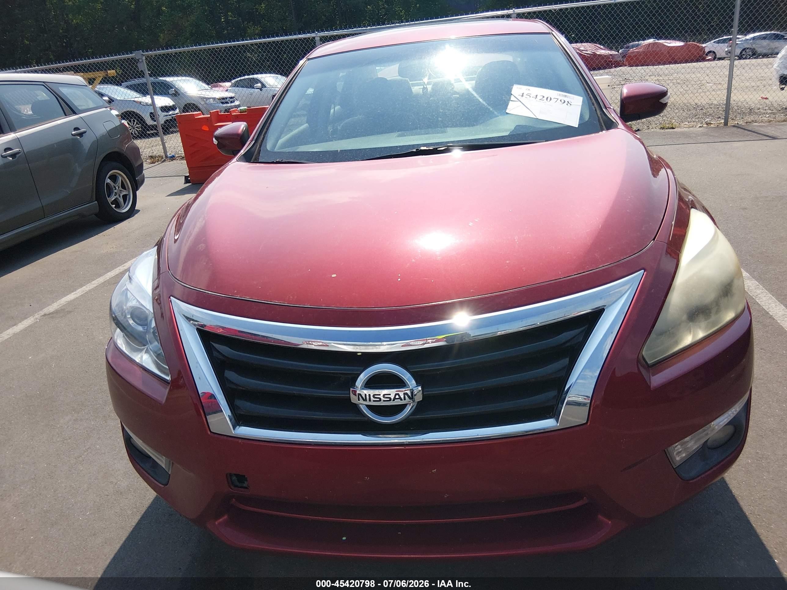 2014 Nissan Altima 2.5 Sv Red vin: 1N4AL3AP1EC292164