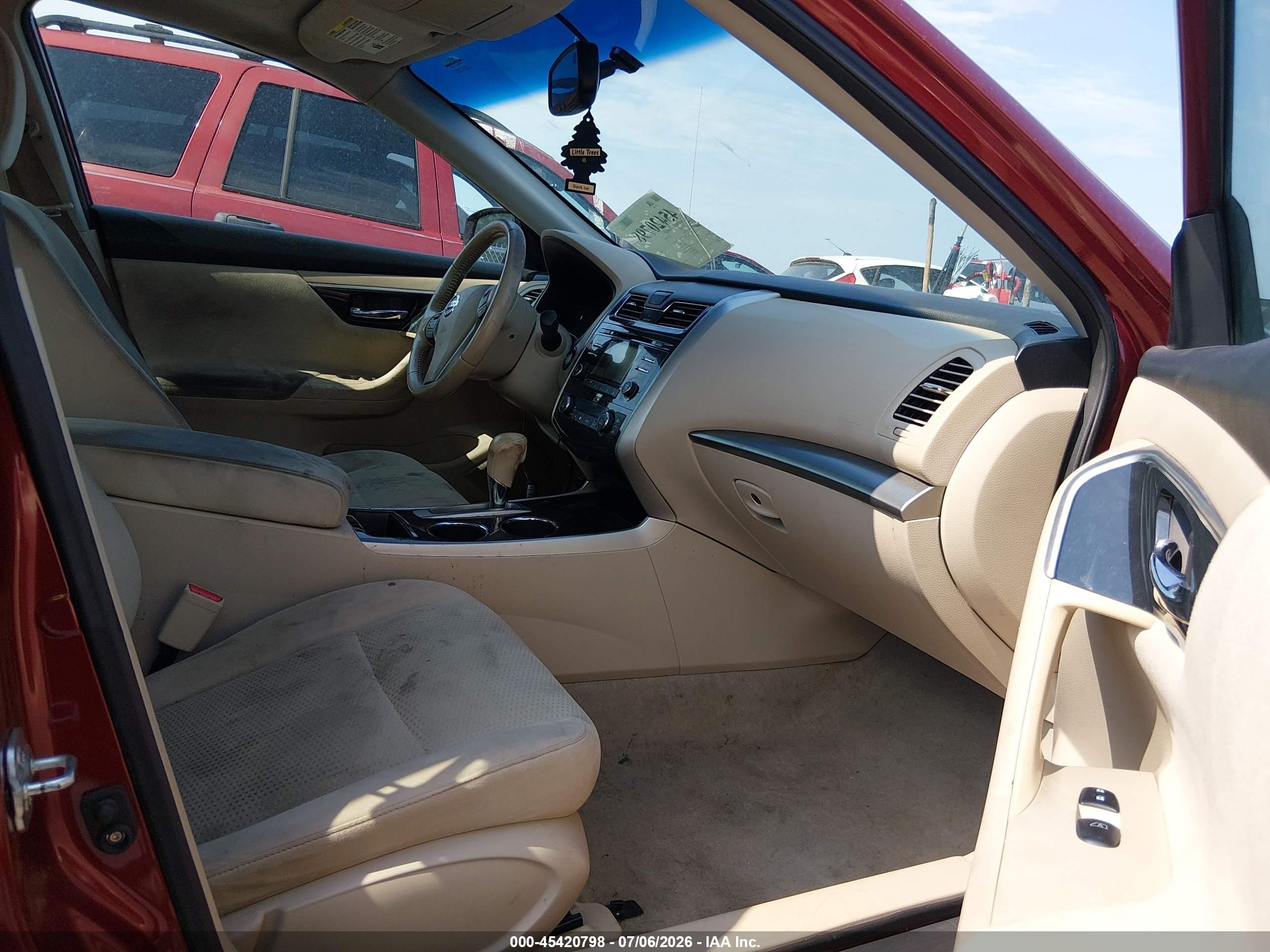 2014 Nissan Altima 2.5 Sv Red vin: 1N4AL3AP1EC292164