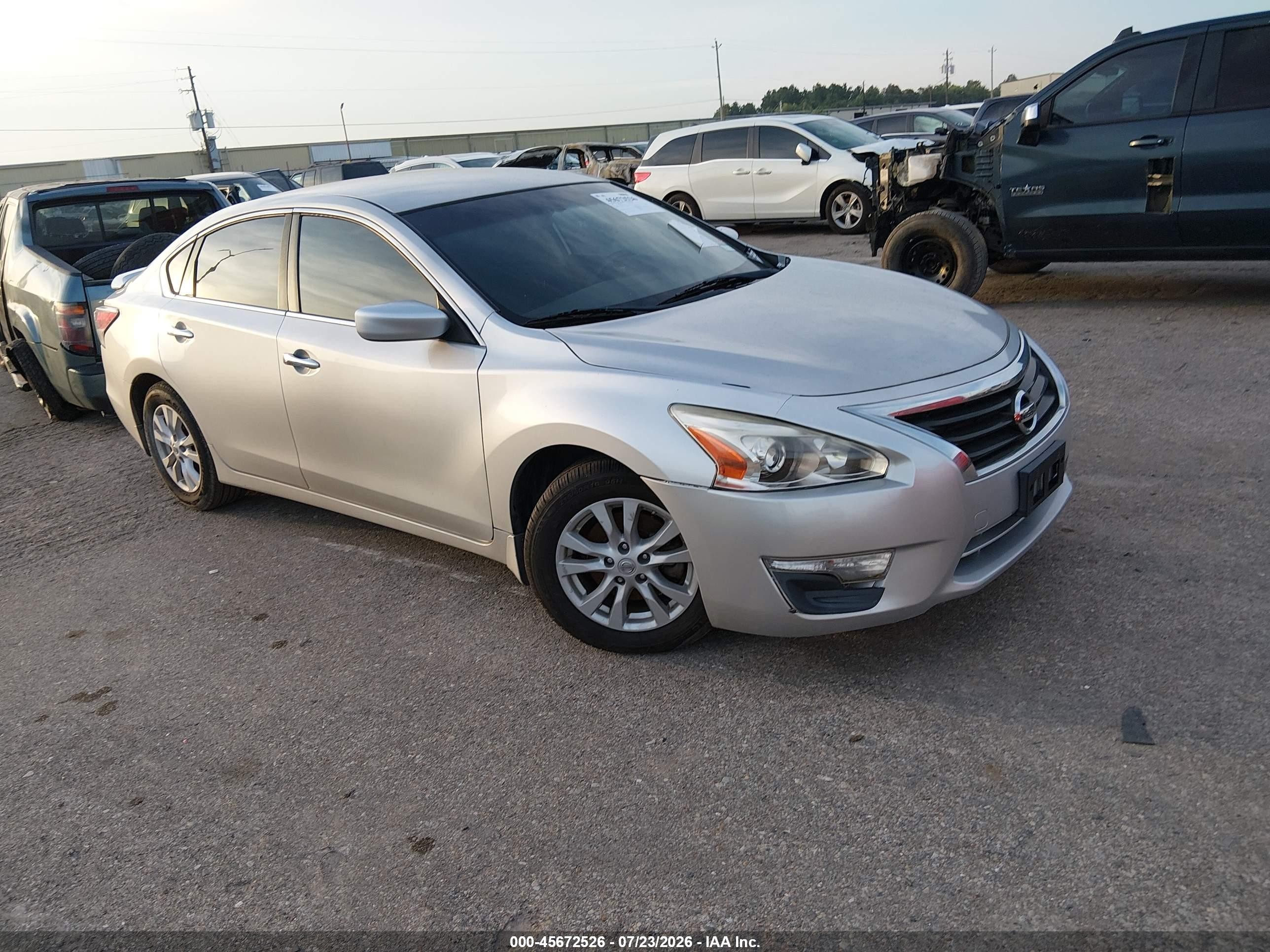 2014 Nissan Altima 2.5 S Silver vin: 1N4AL3AP1EC293881