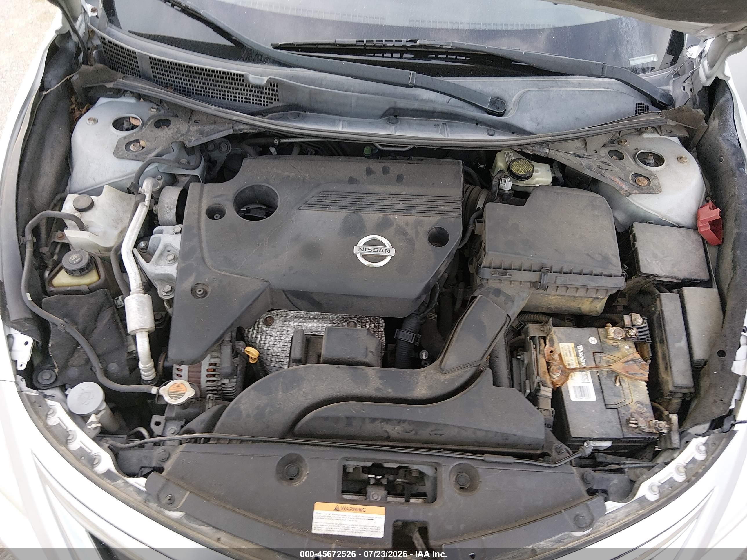 2014 Nissan Altima 2.5 S Silver vin: 1N4AL3AP1EC293881
