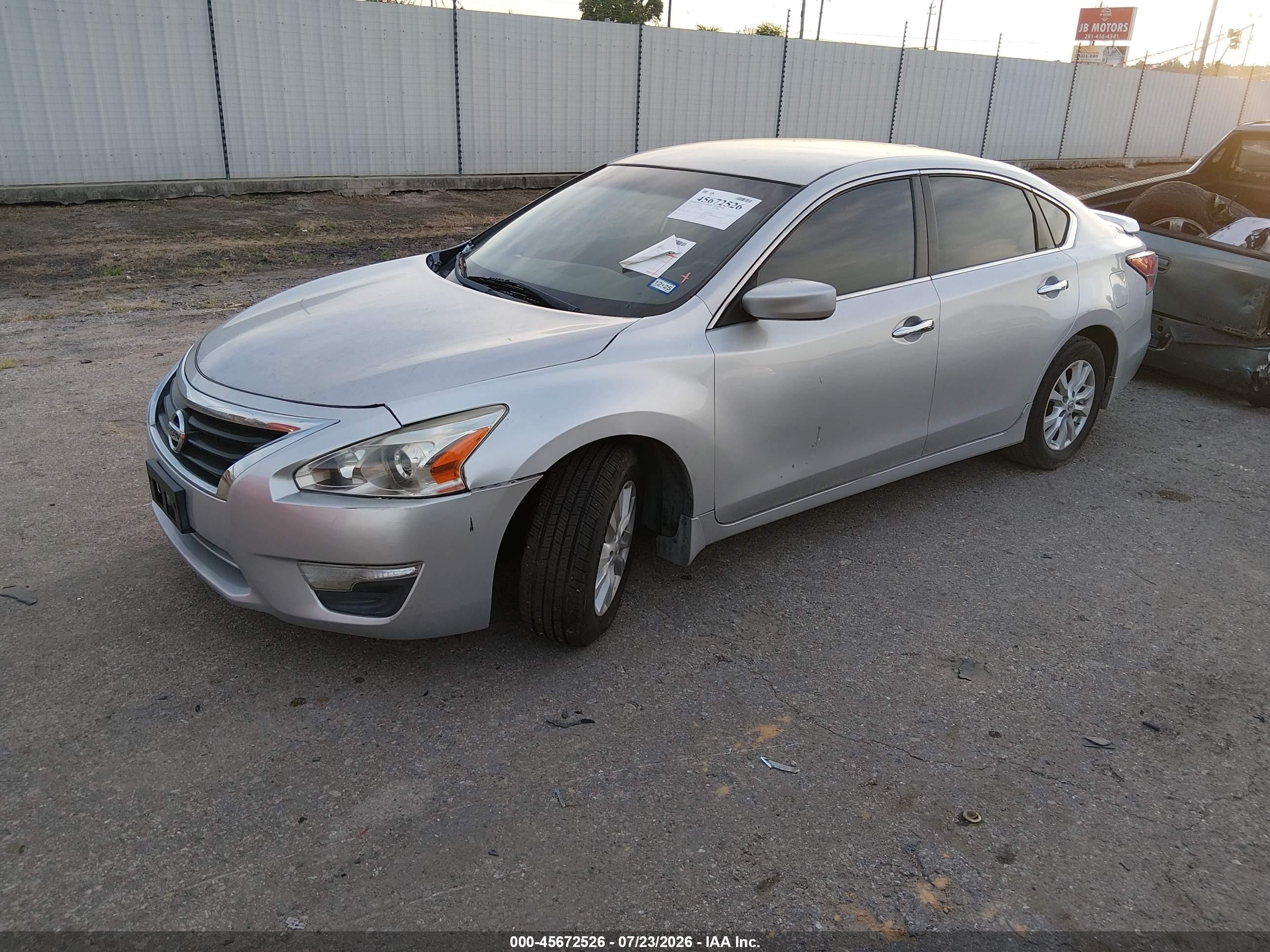 2014 Nissan Altima 2.5 S Silver vin: 1N4AL3AP1EC293881