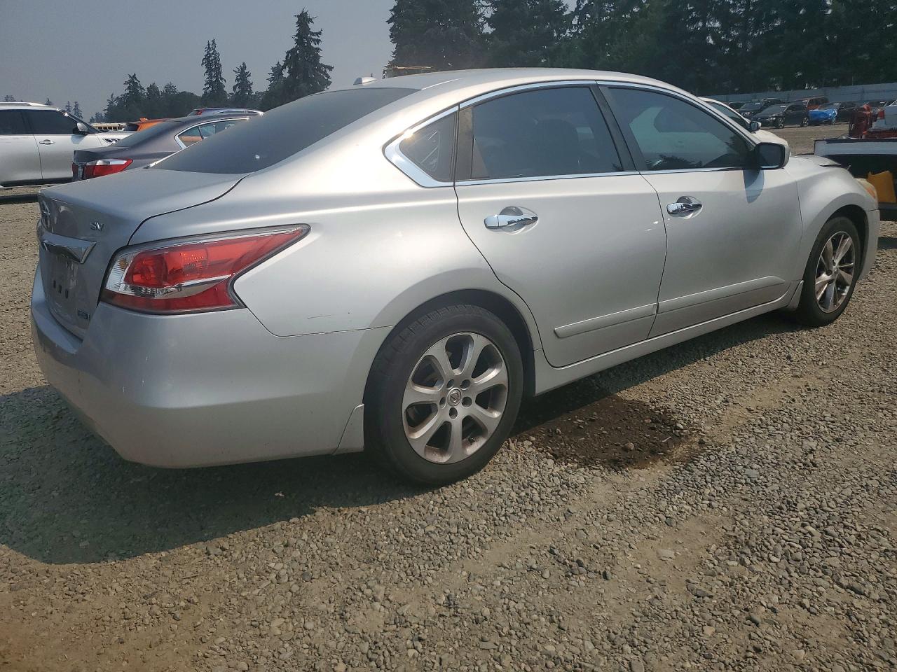 2014 Nissan Altima 2.5 Sv Silver vin: 1N4AL3AP1EC323882