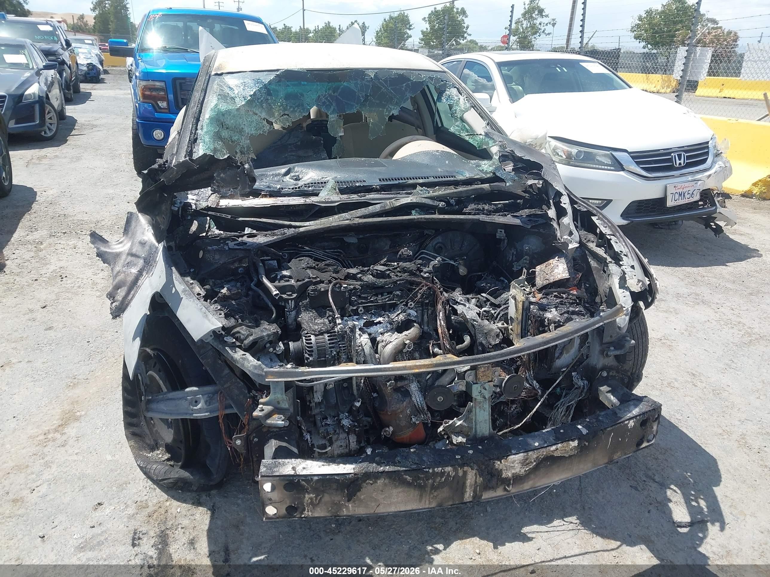2014 Nissan Altima 2.5 S White vin: 1N4AL3AP1EC416885