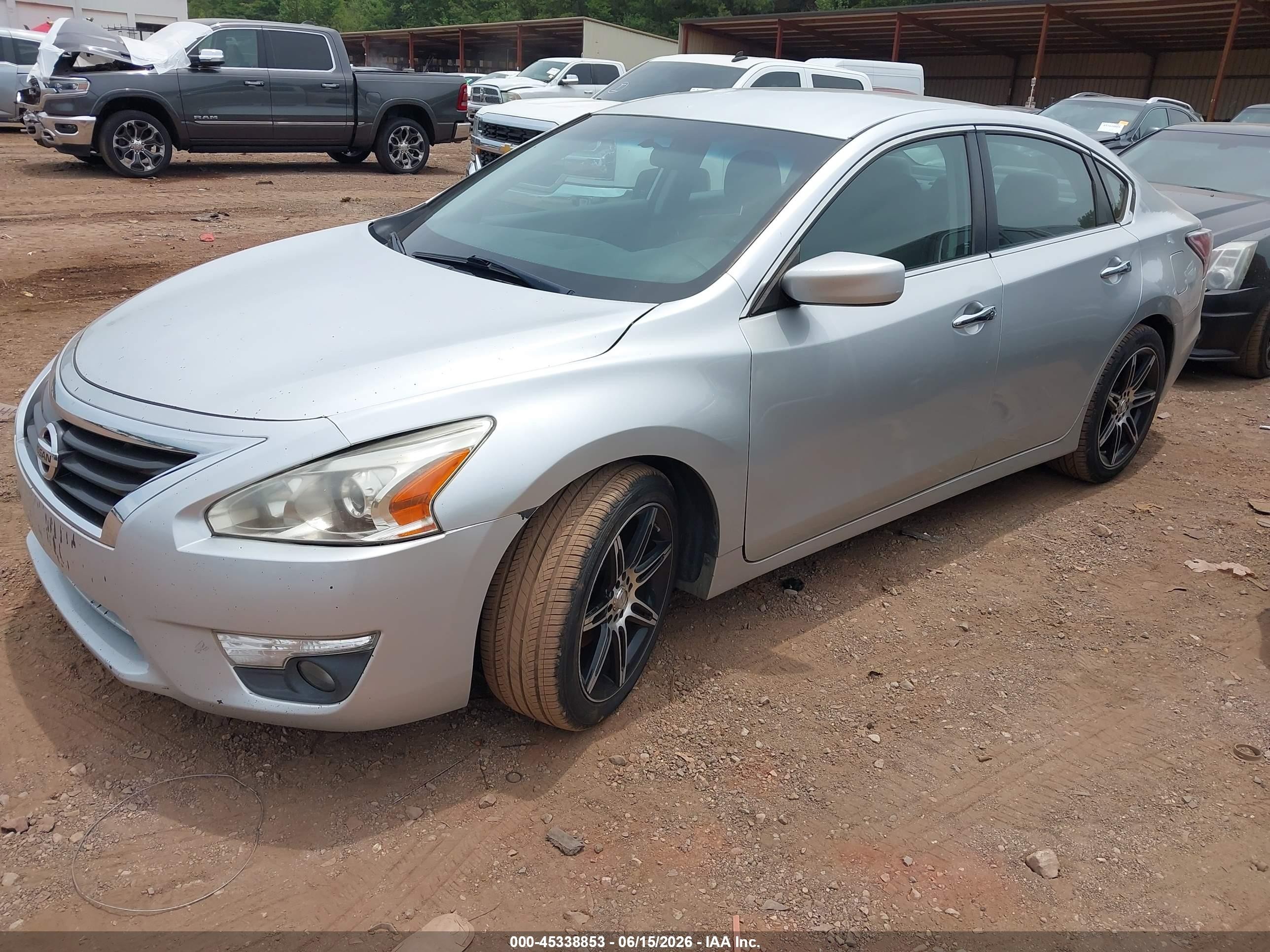 2014 Nissan Altima 2.5 Sv Silver vin: 1N4AL3AP1EC424906