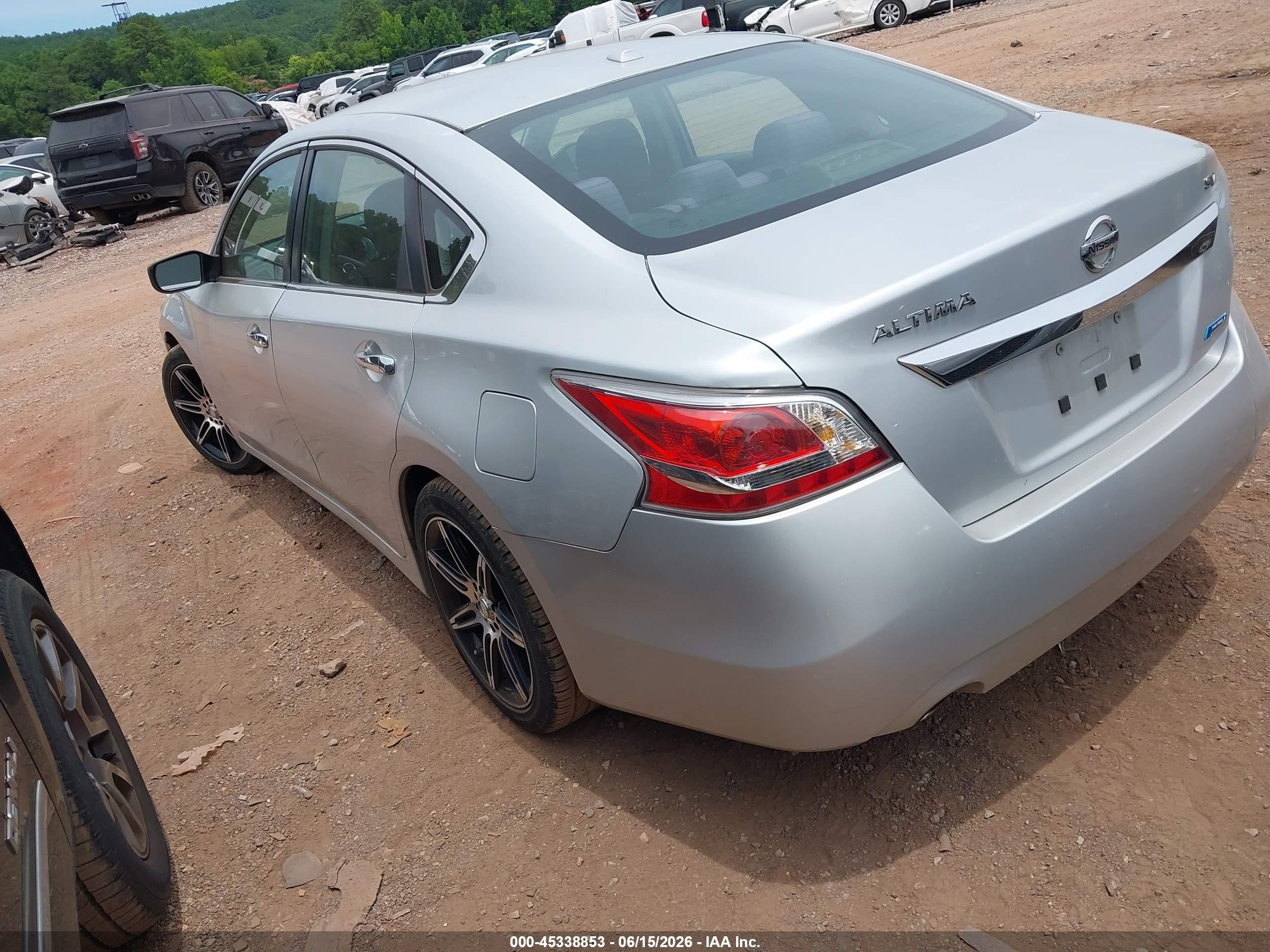 2014 Nissan Altima 2.5 Sv Silver vin: 1N4AL3AP1EC424906