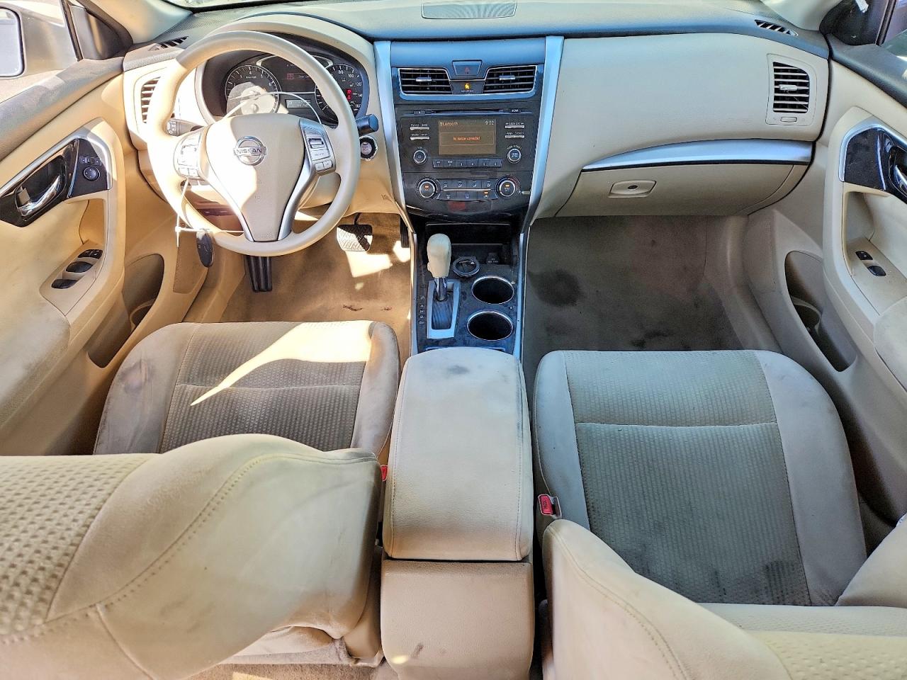 2014 Nissan Altima 2.5 S White vin: 1N4AL3AP1EC425540