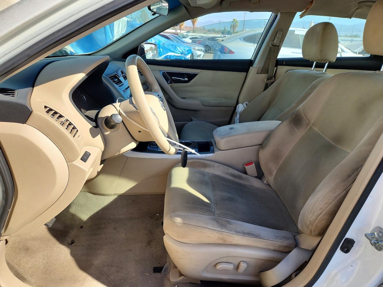 2014 Nissan Altima 2.5 S White vin: 1N4AL3AP1EC425540