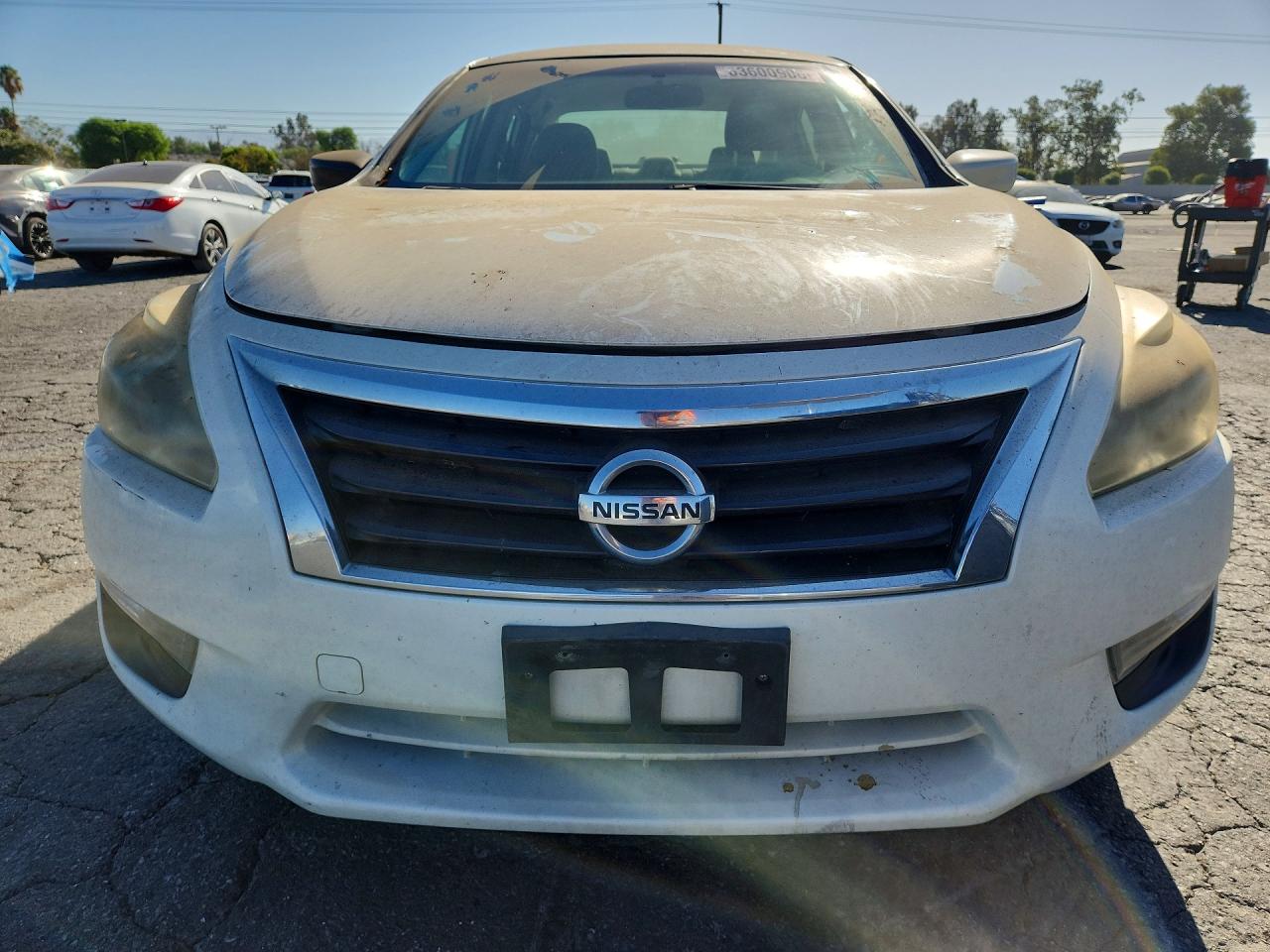2014 Nissan Altima 2.5 S White vin: 1N4AL3AP1EC425540