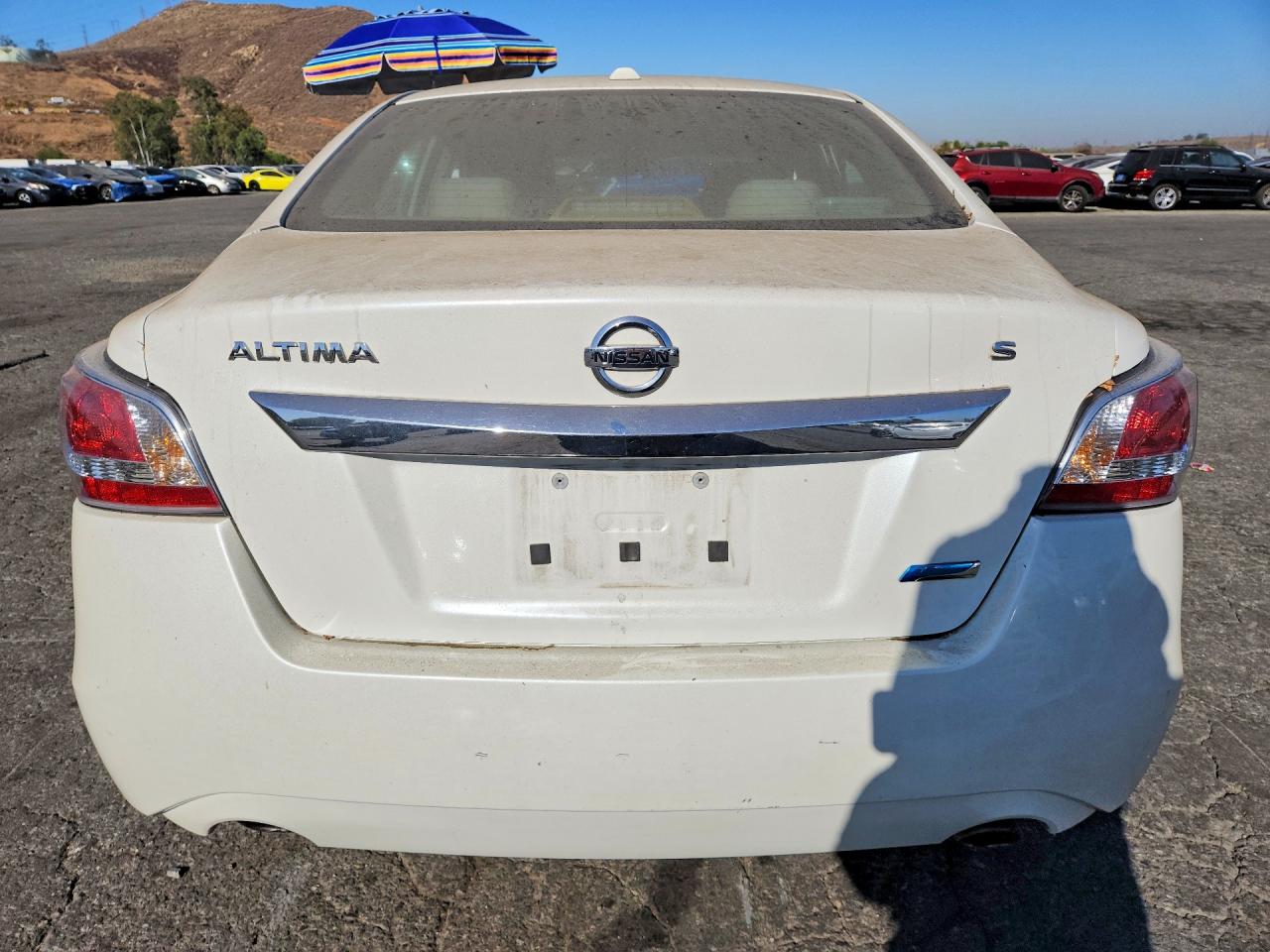 2014 Nissan Altima 2.5 S White vin: 1N4AL3AP1EC425540