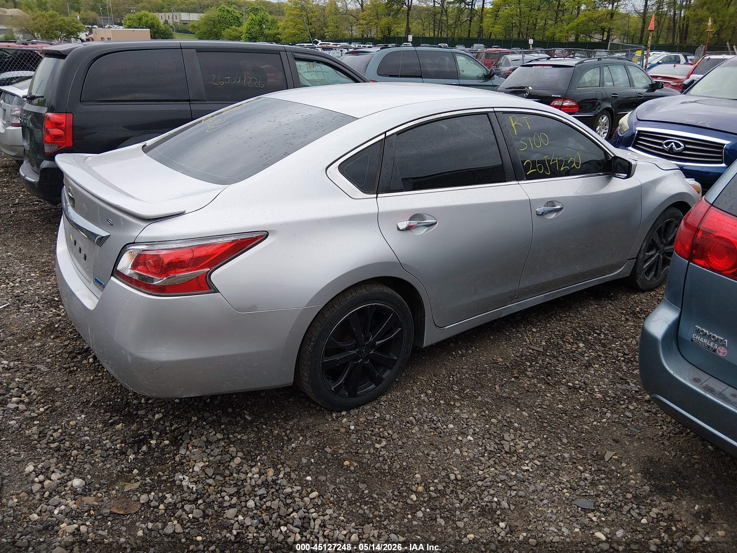 2014 Nissan Altima 2.5 S Silver vin: 1N4AL3AP1EC429734