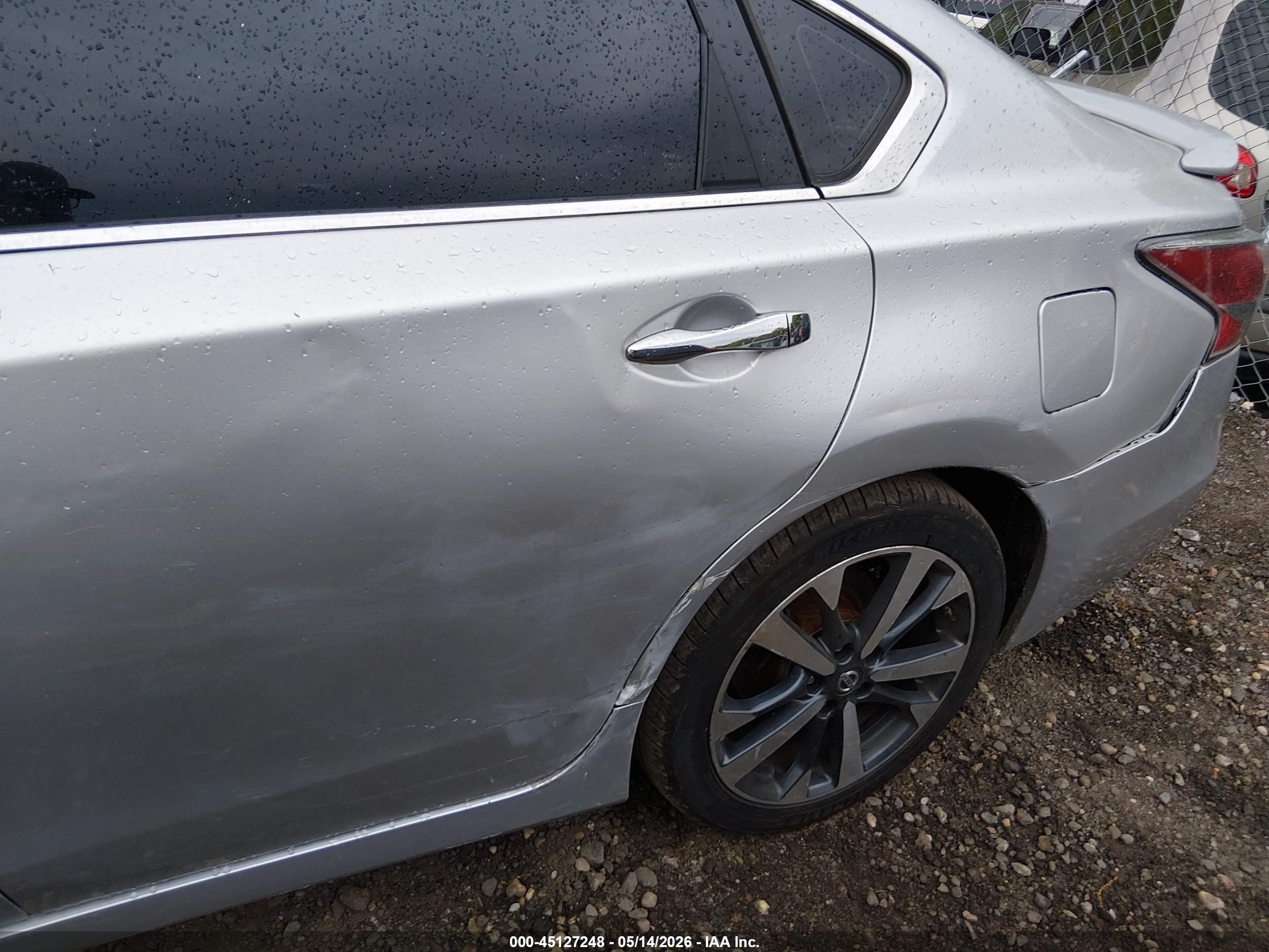 2014 Nissan Altima 2.5 S Silver vin: 1N4AL3AP1EC429734