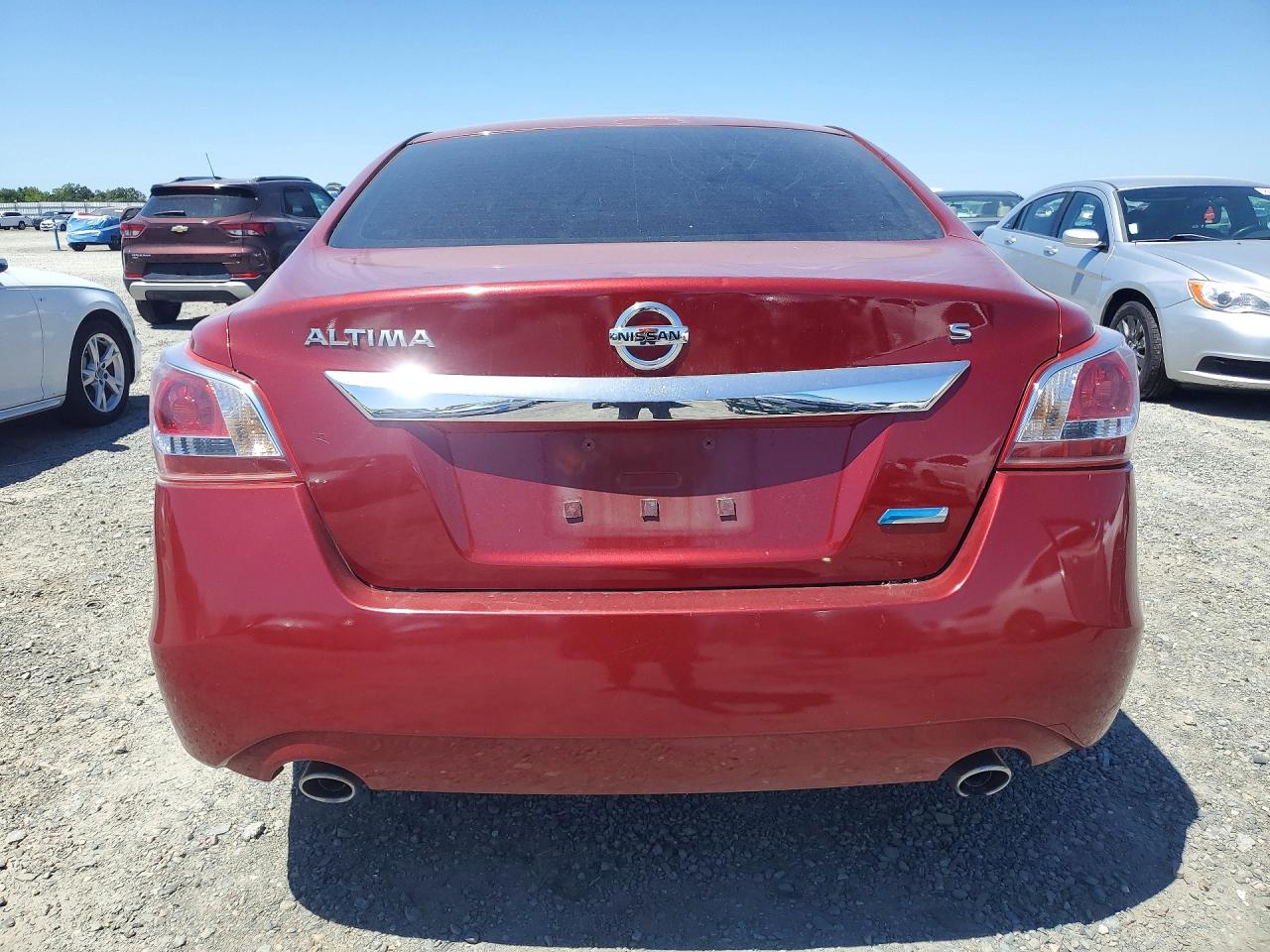 2014 Nissan Altima 2.5 Red vin: 1N4AL3AP1EN213872