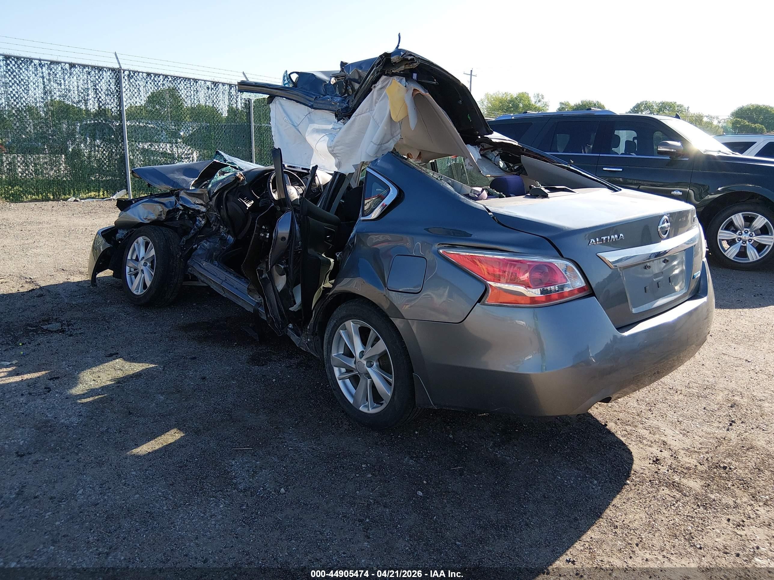 2014 Nissan Altima 2.5/2.5 S/2.5 Sl/2.5 Sv Silver vin: 1N4AL3AP1EN238352