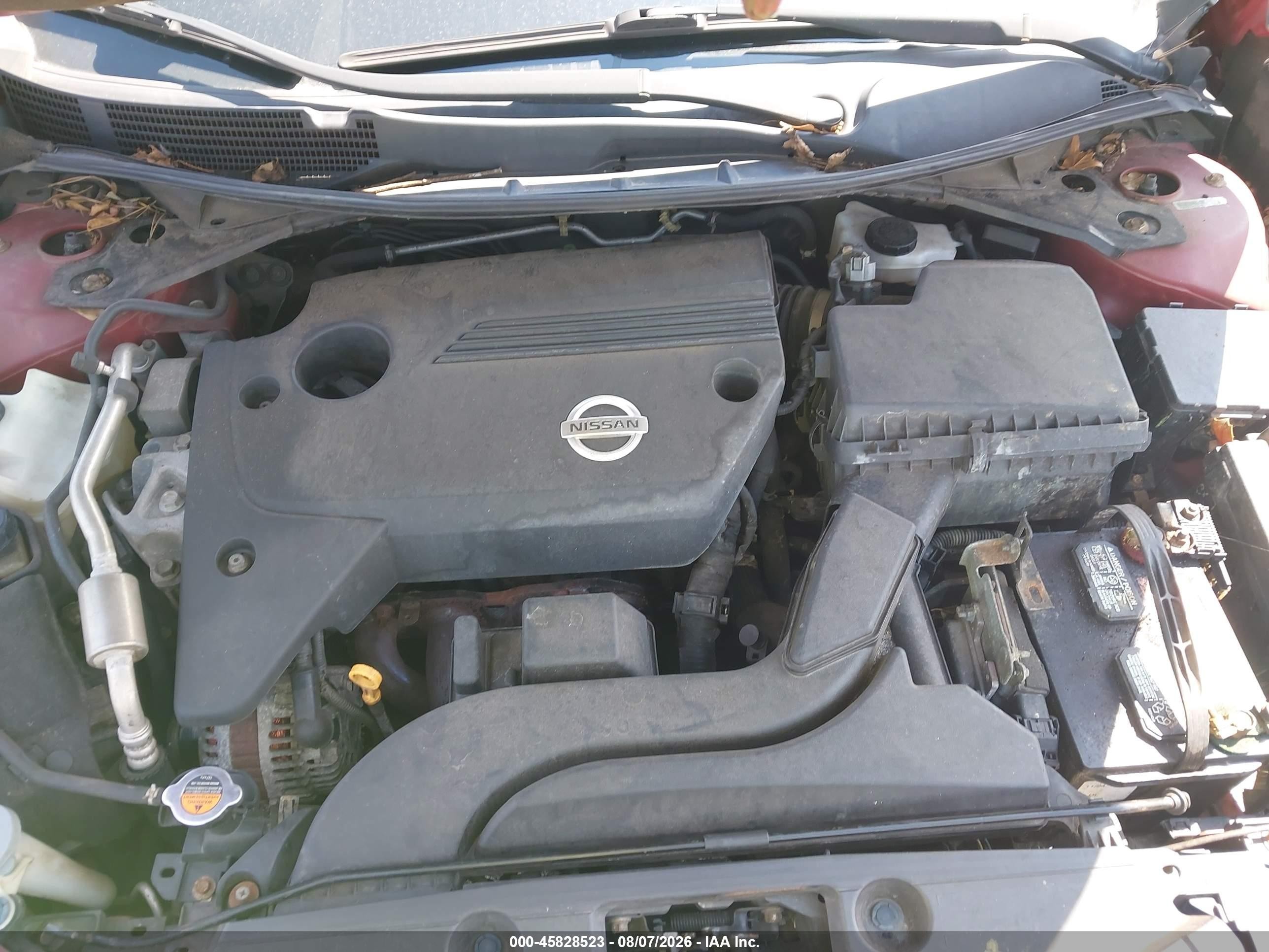 2014 Nissan Altima 2.5 Sv Red vin: 1N4AL3AP1EN240621