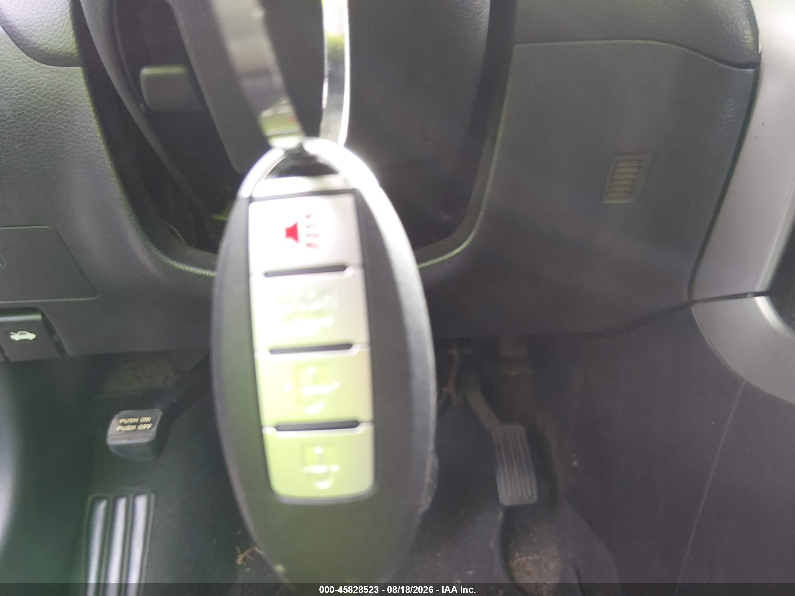 2014 Nissan Altima 2.5 Sv Red vin: 1N4AL3AP1EN240621