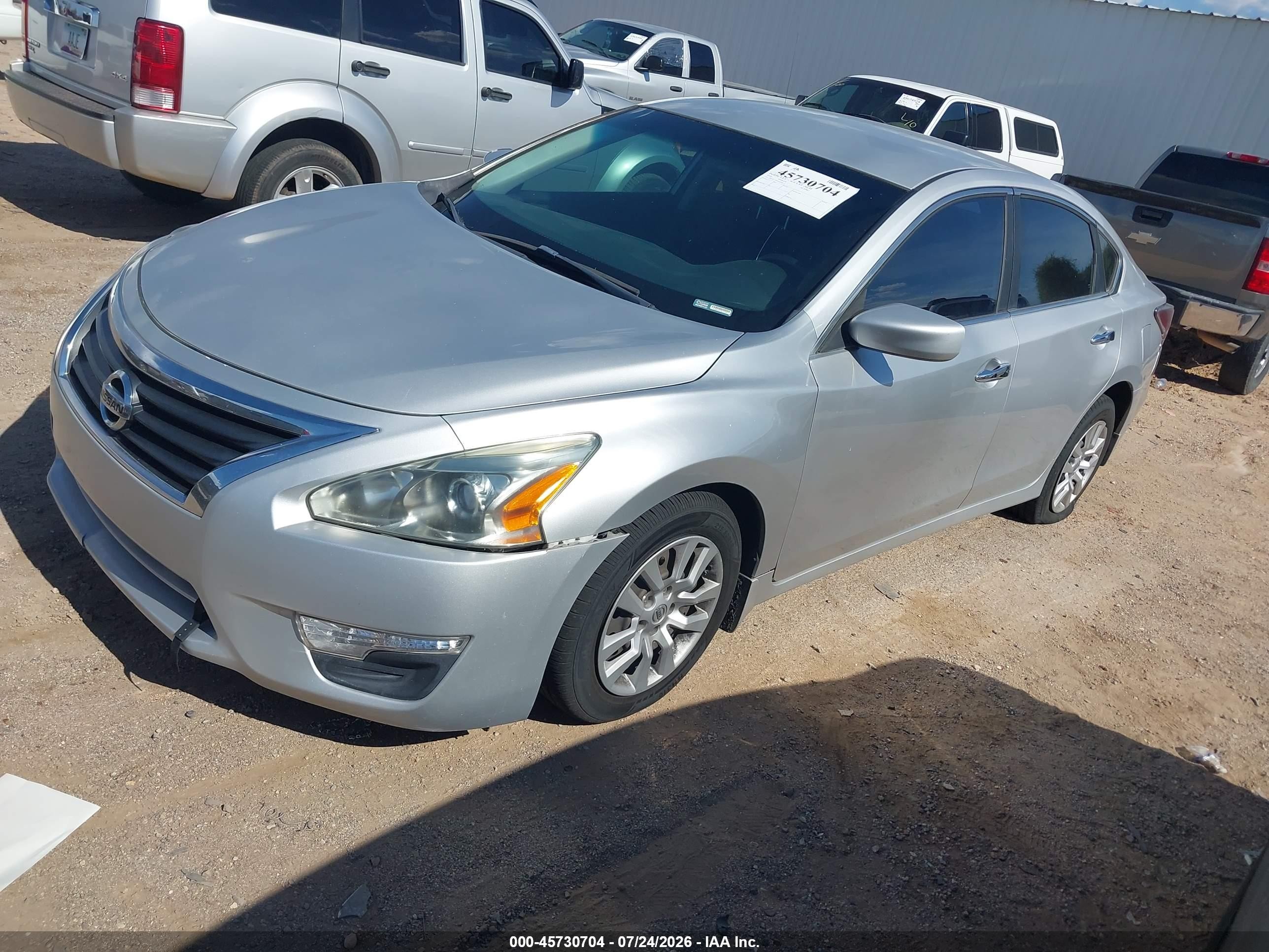 2014 Nissan Altima 2.5 S Silver vin: 1N4AL3AP1EN248217