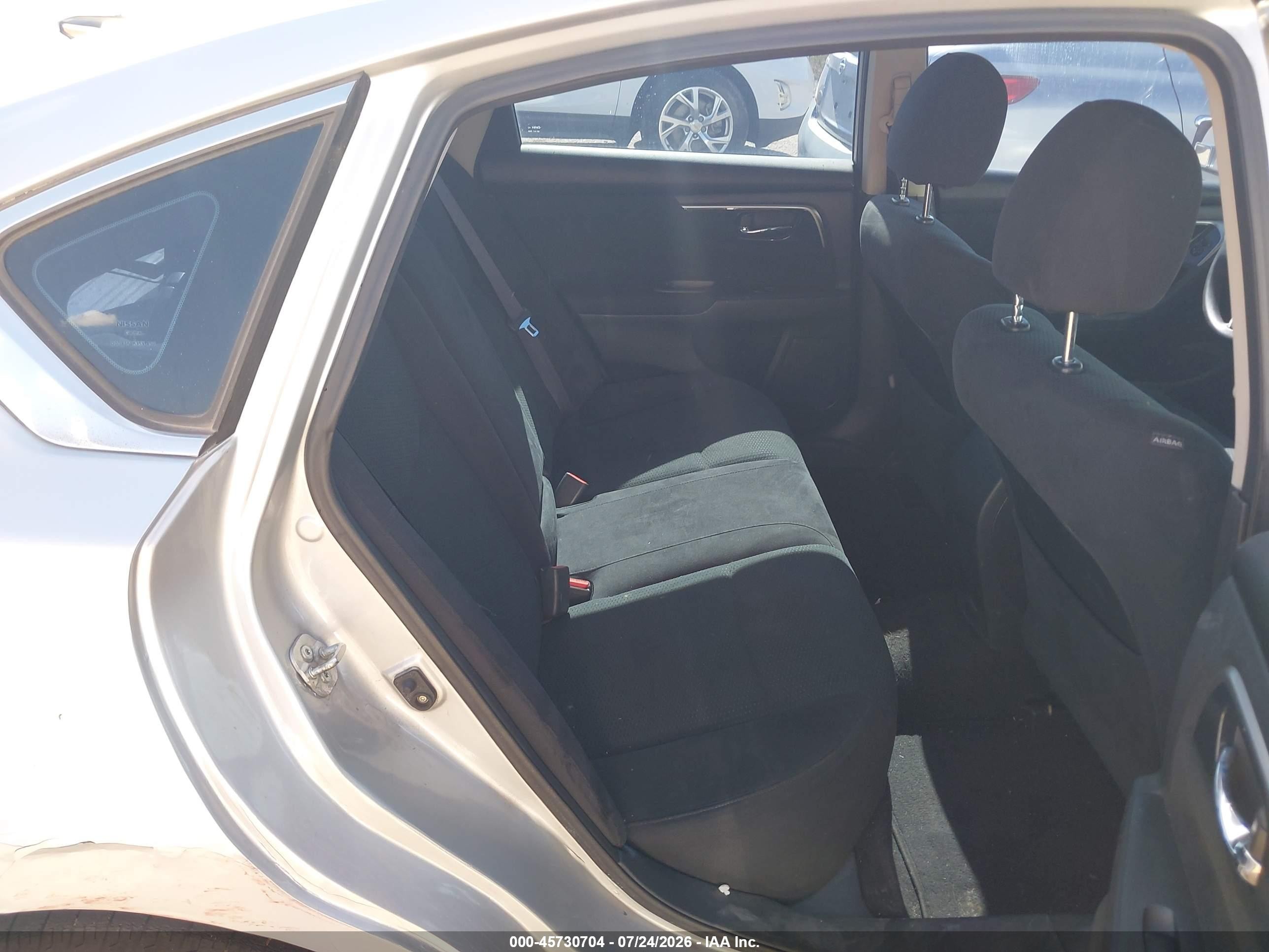 2014 Nissan Altima 2.5 S Silver vin: 1N4AL3AP1EN248217