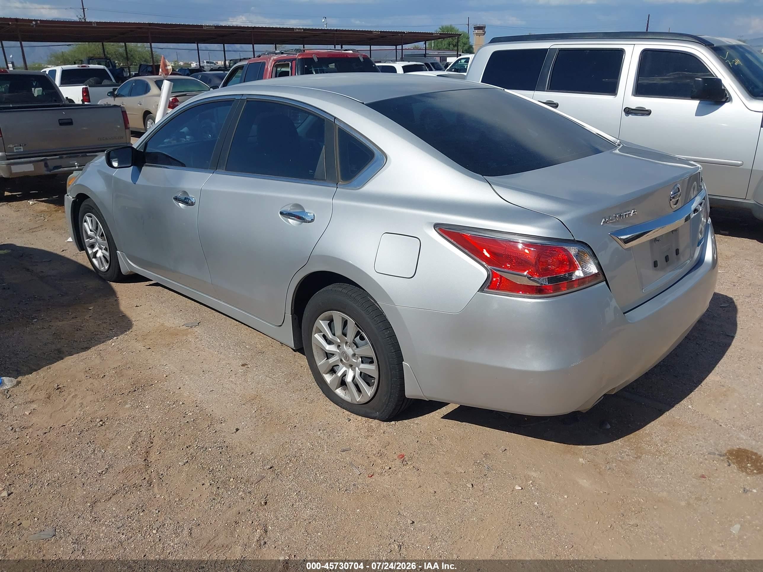 2014 Nissan Altima 2.5 S Silver vin: 1N4AL3AP1EN248217