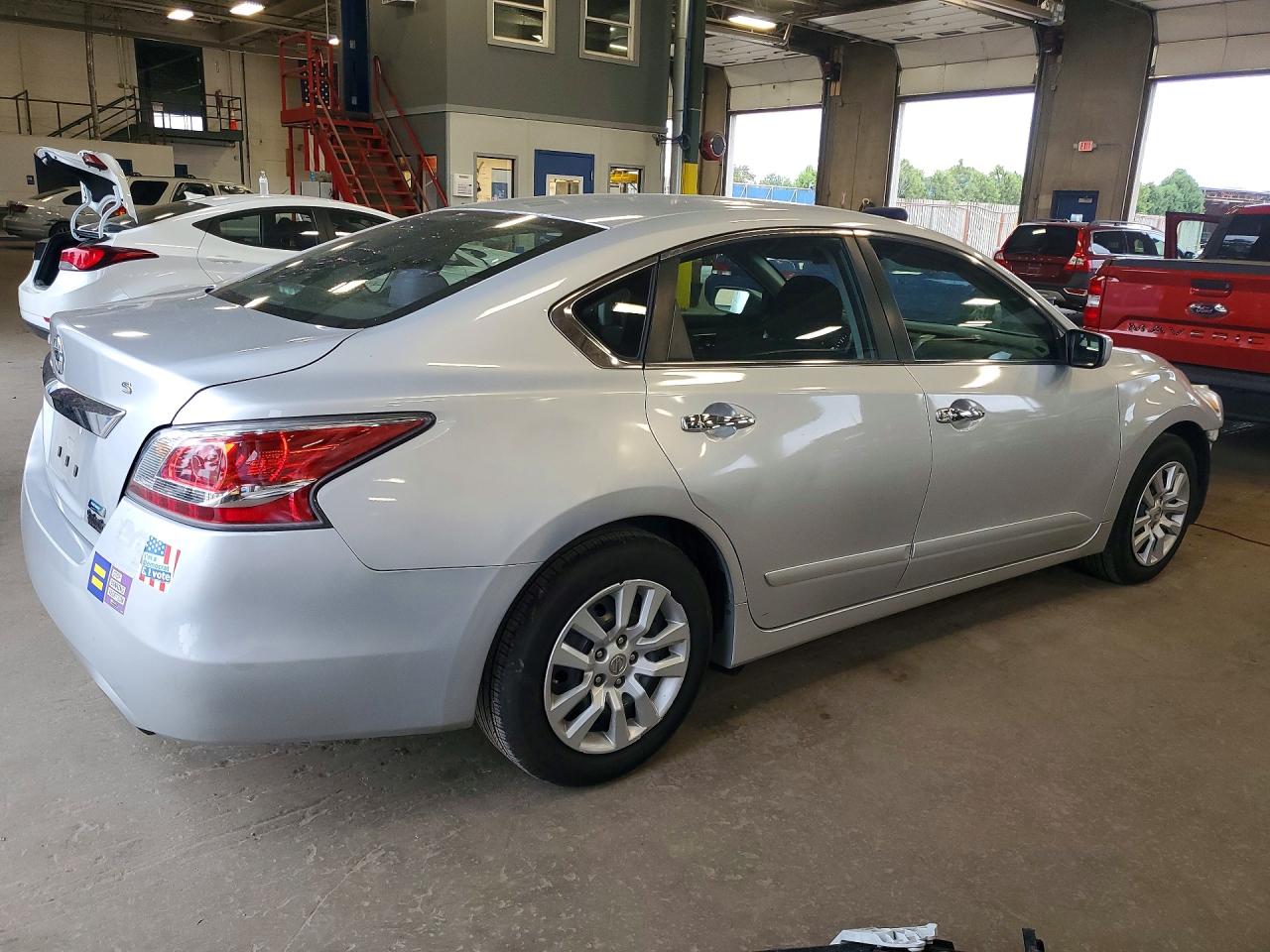 2014 Nissan Altima 2.5 S Silver vin: 1N4AL3AP1EN341920