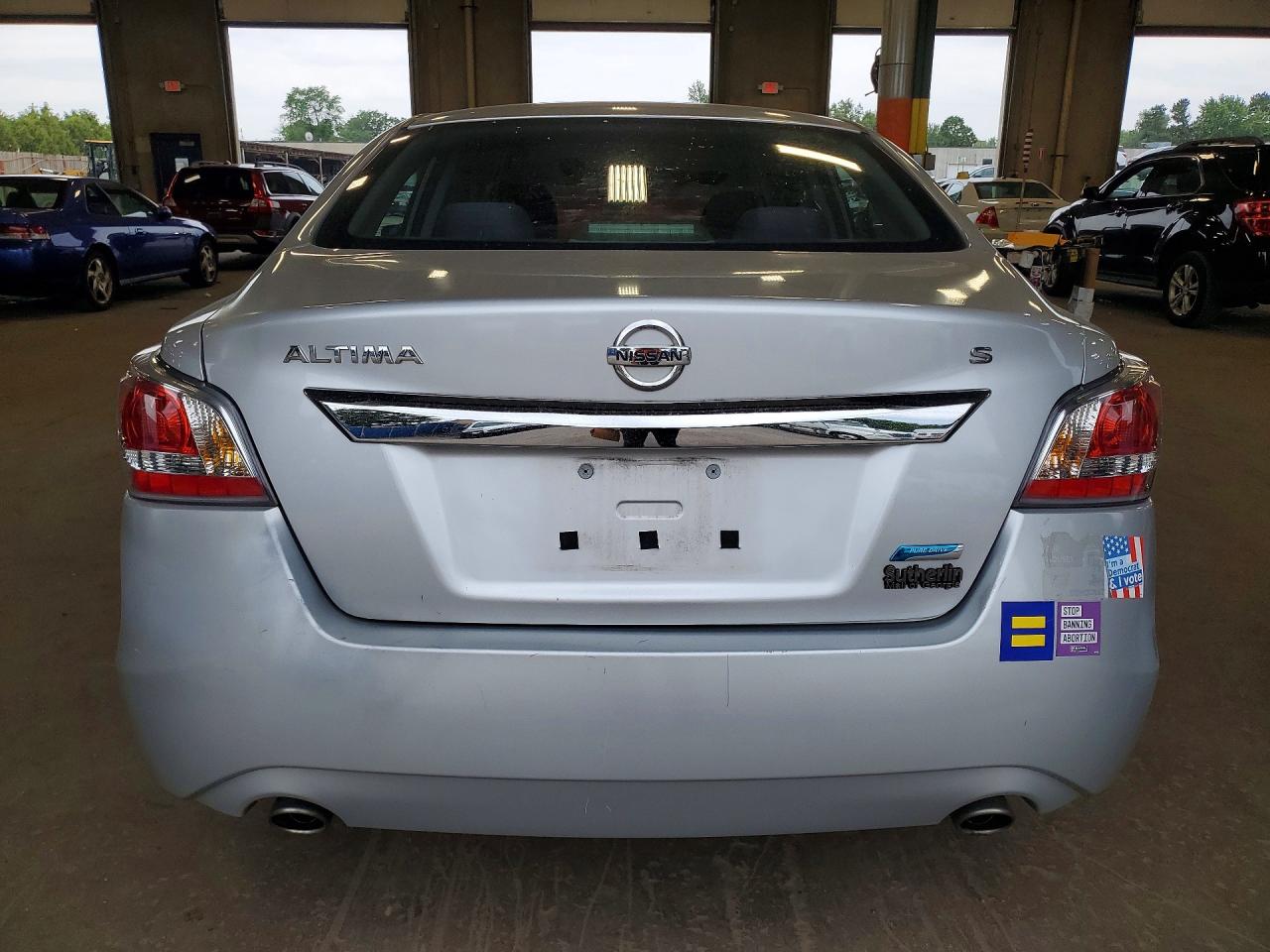 2014 Nissan Altima 2.5 S Silver vin: 1N4AL3AP1EN341920