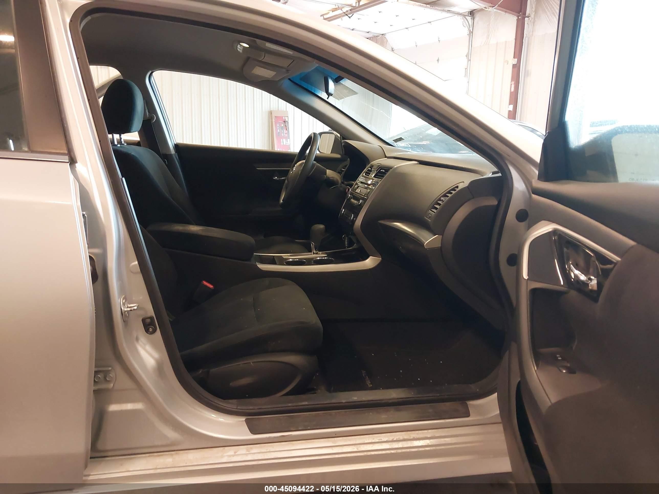 2014 Nissan Altima 2.5/2.5 S/2.5 Sl/2.5 Sv Silver vin: 1N4AL3AP1EN352223