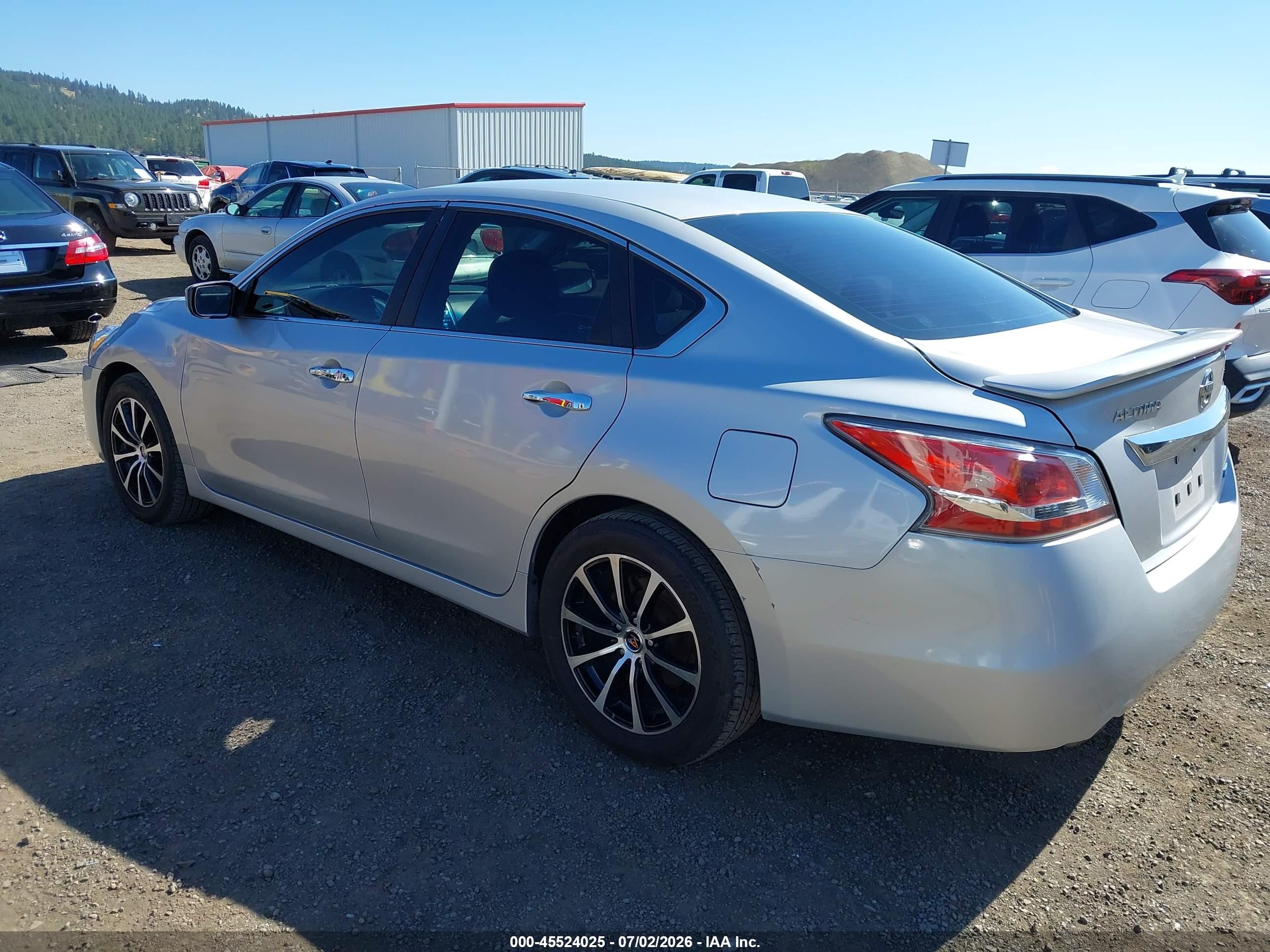 2014 Nissan Altima 2.5 S Silver vin: 1N4AL3AP1EN371242