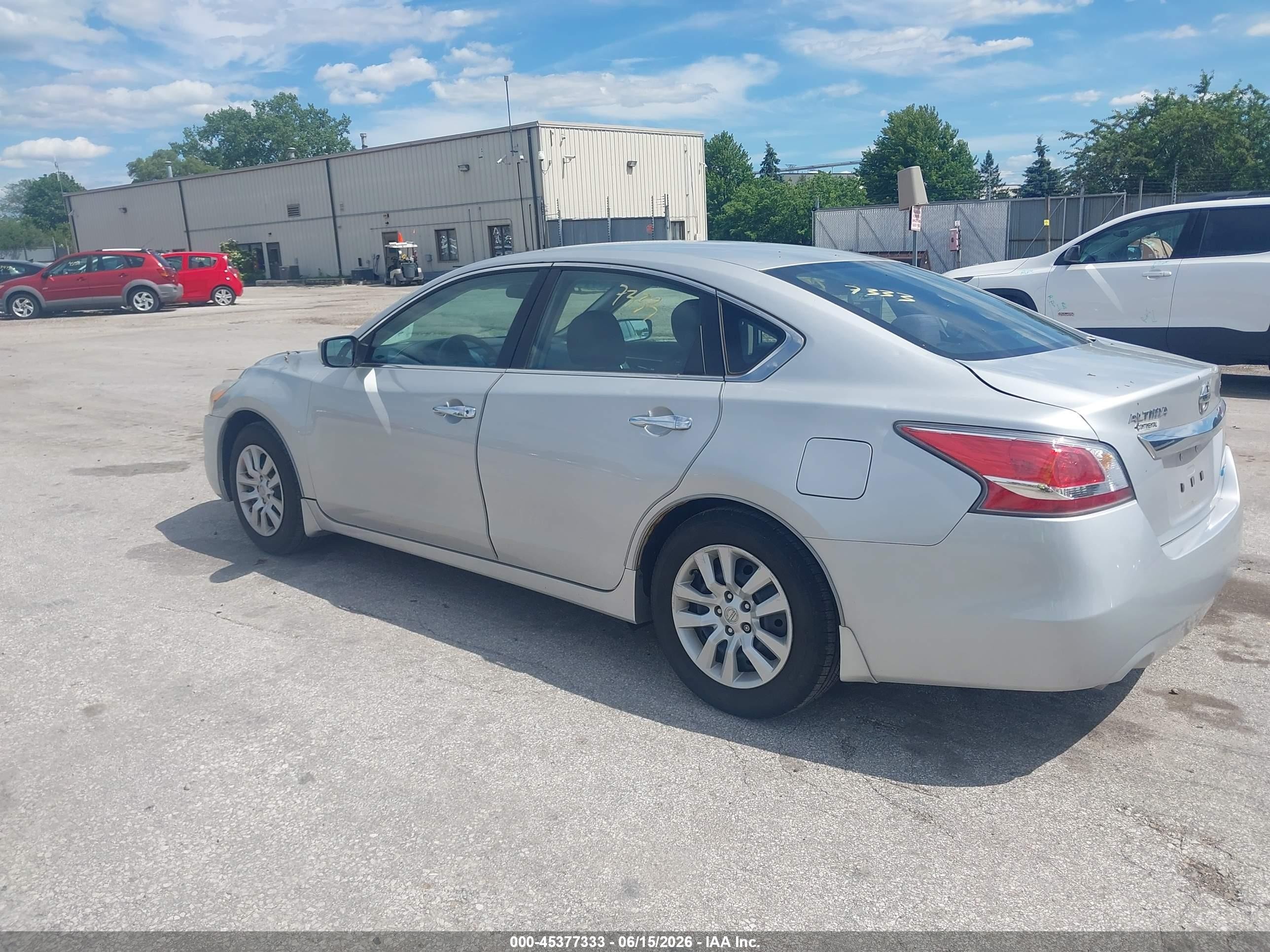 2014 Nissan Altima 2.5 S Серебряный vin: 1N4AL3AP1EN376618
