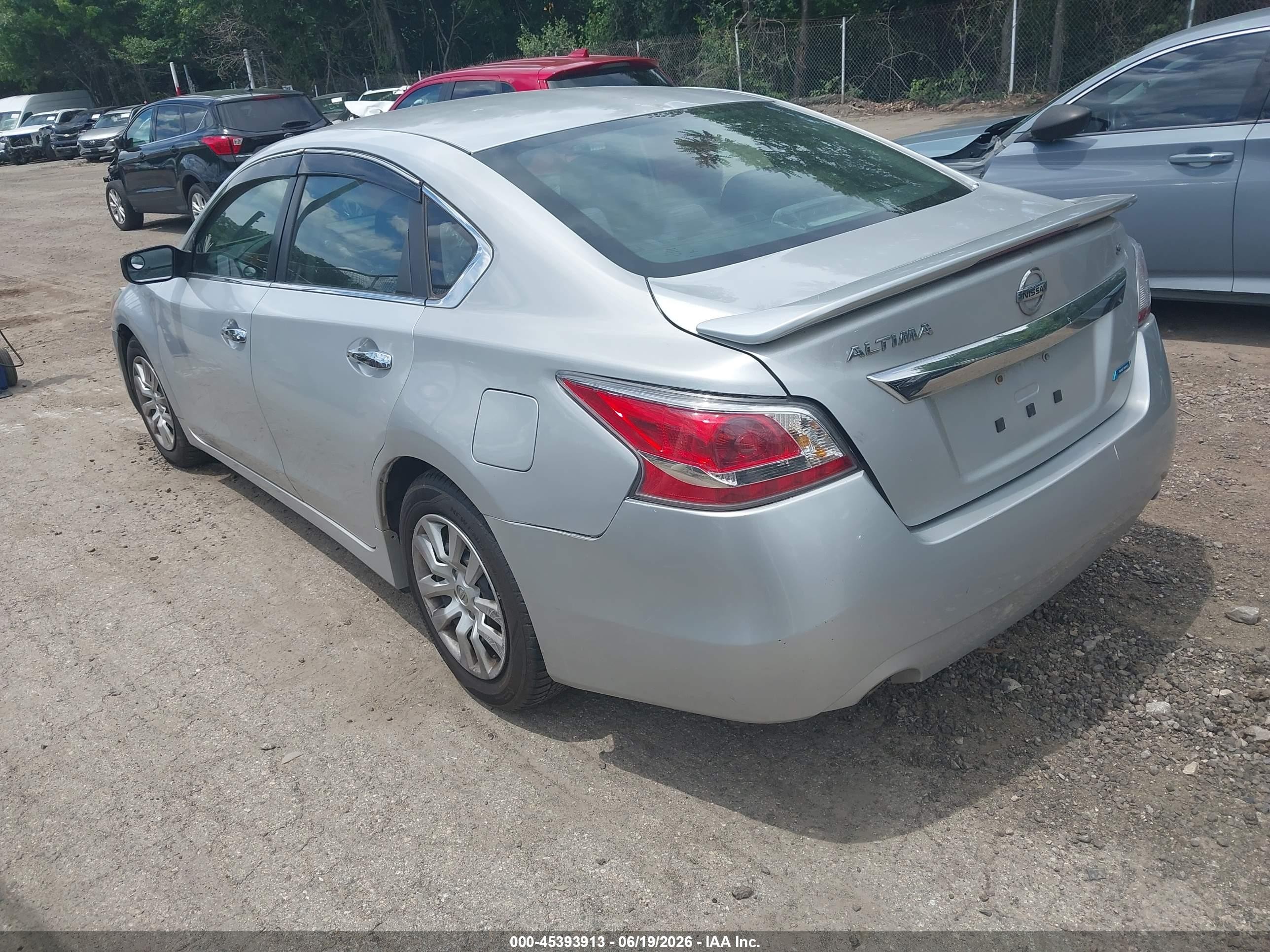 2014 Nissan Altima 2.5 S Silver vin: 1N4AL3AP1EN387599