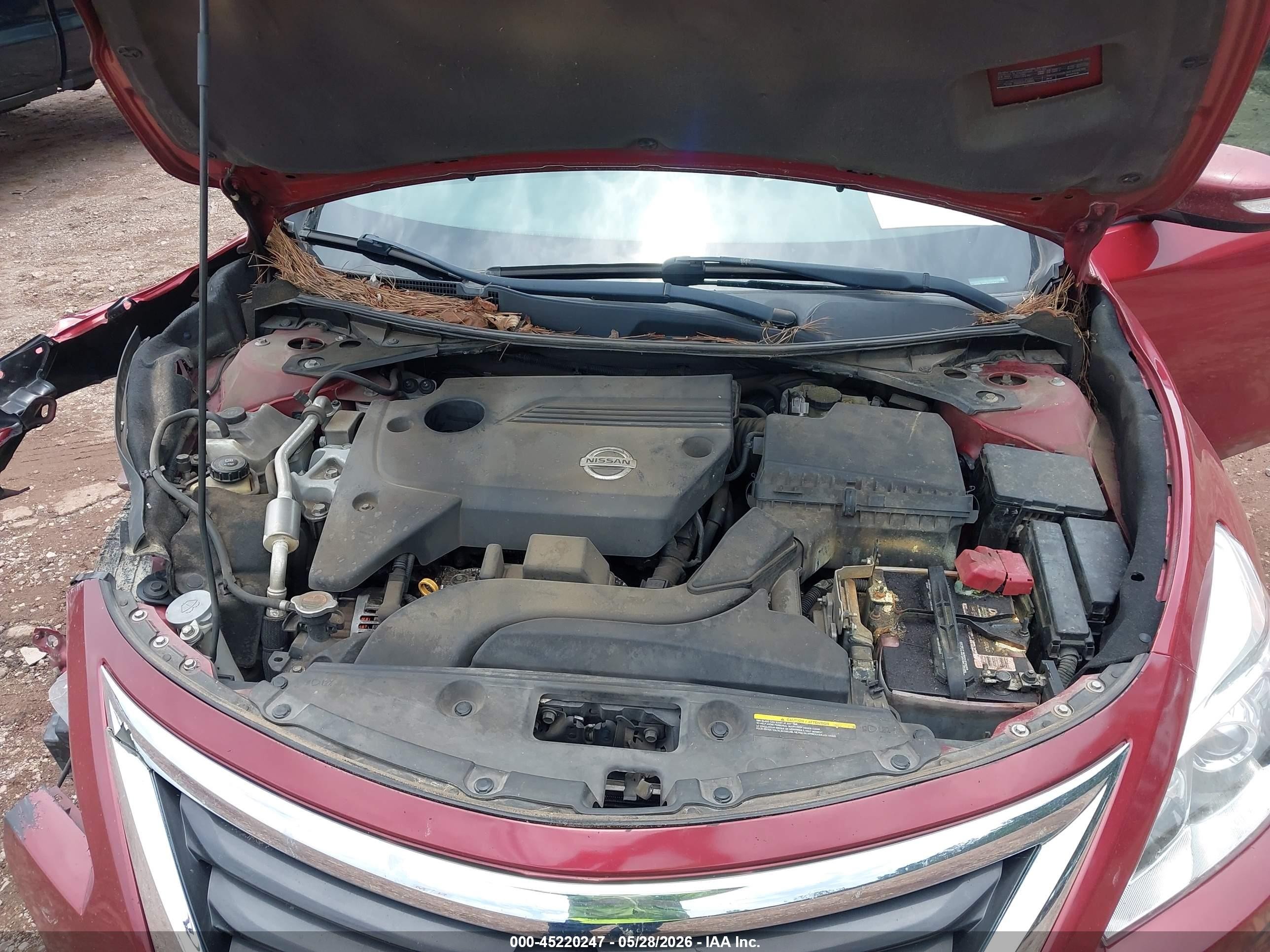 2015 Nissan Altima 2.5 Sv Красный vin: 1N4AL3AP1FC105457