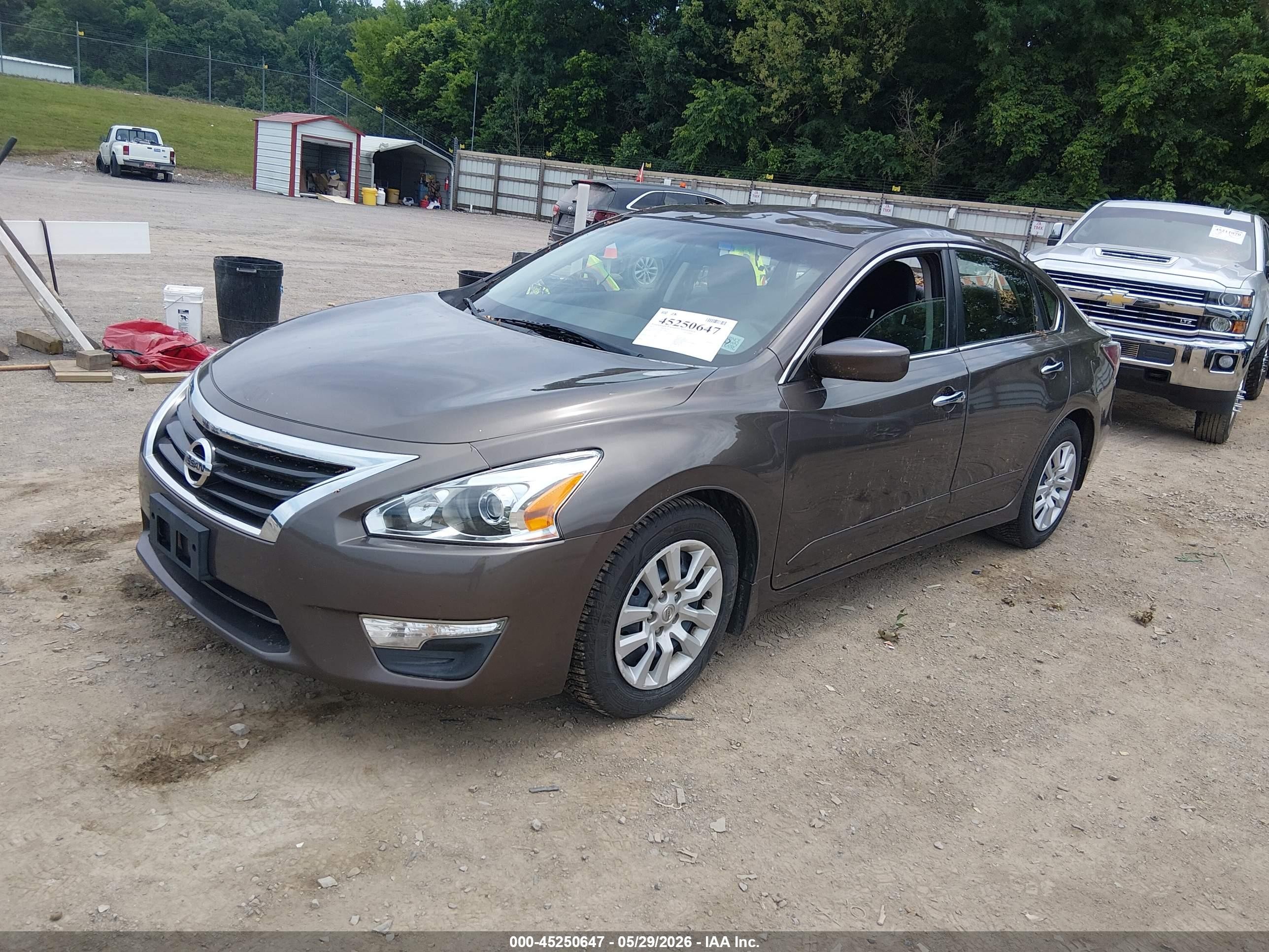2015 Nissan Altima 2.5 S Brown vin: 1N4AL3AP1FC108472