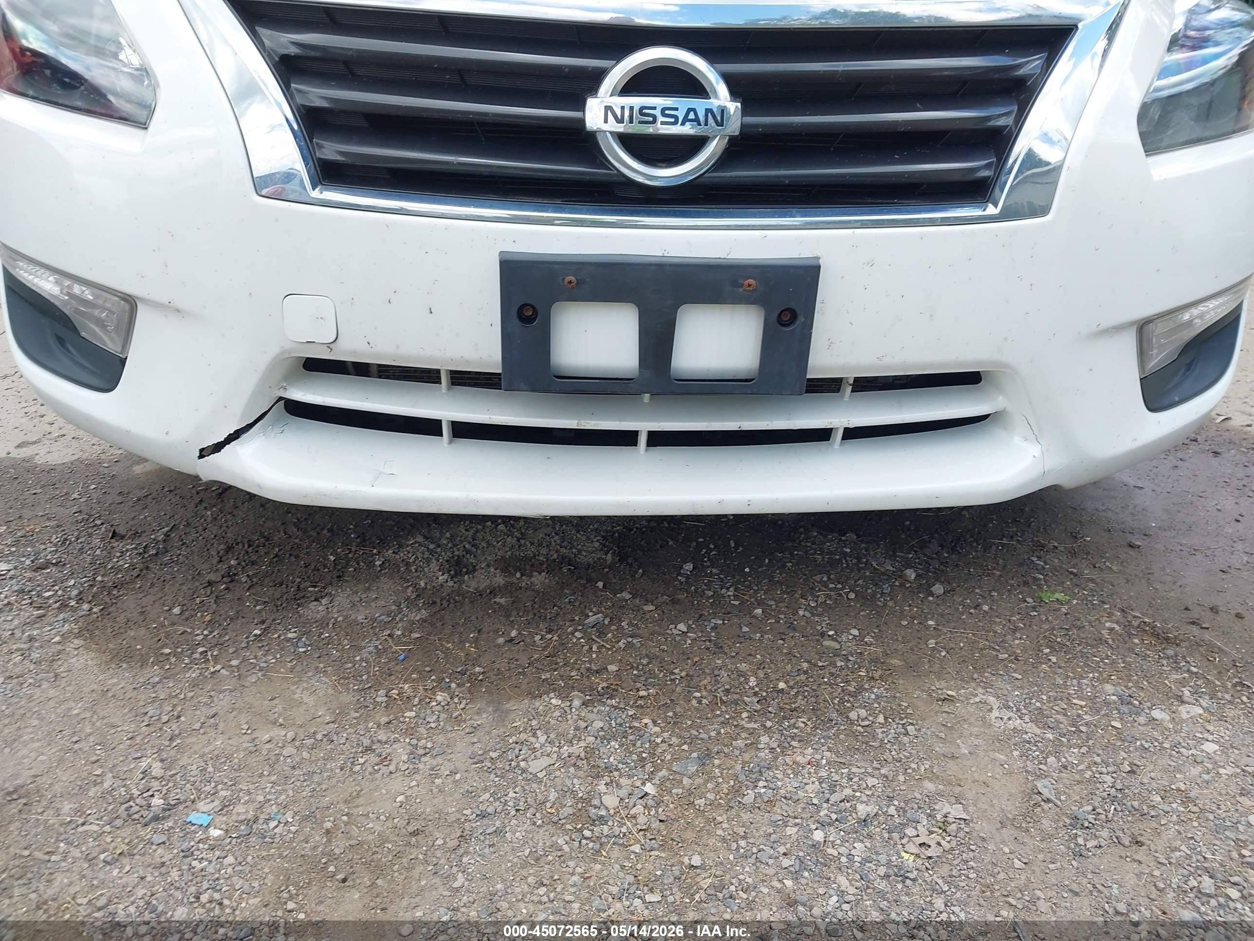 2015 Nissan Altima 2.5 S White vin: 1N4AL3AP1FC122050