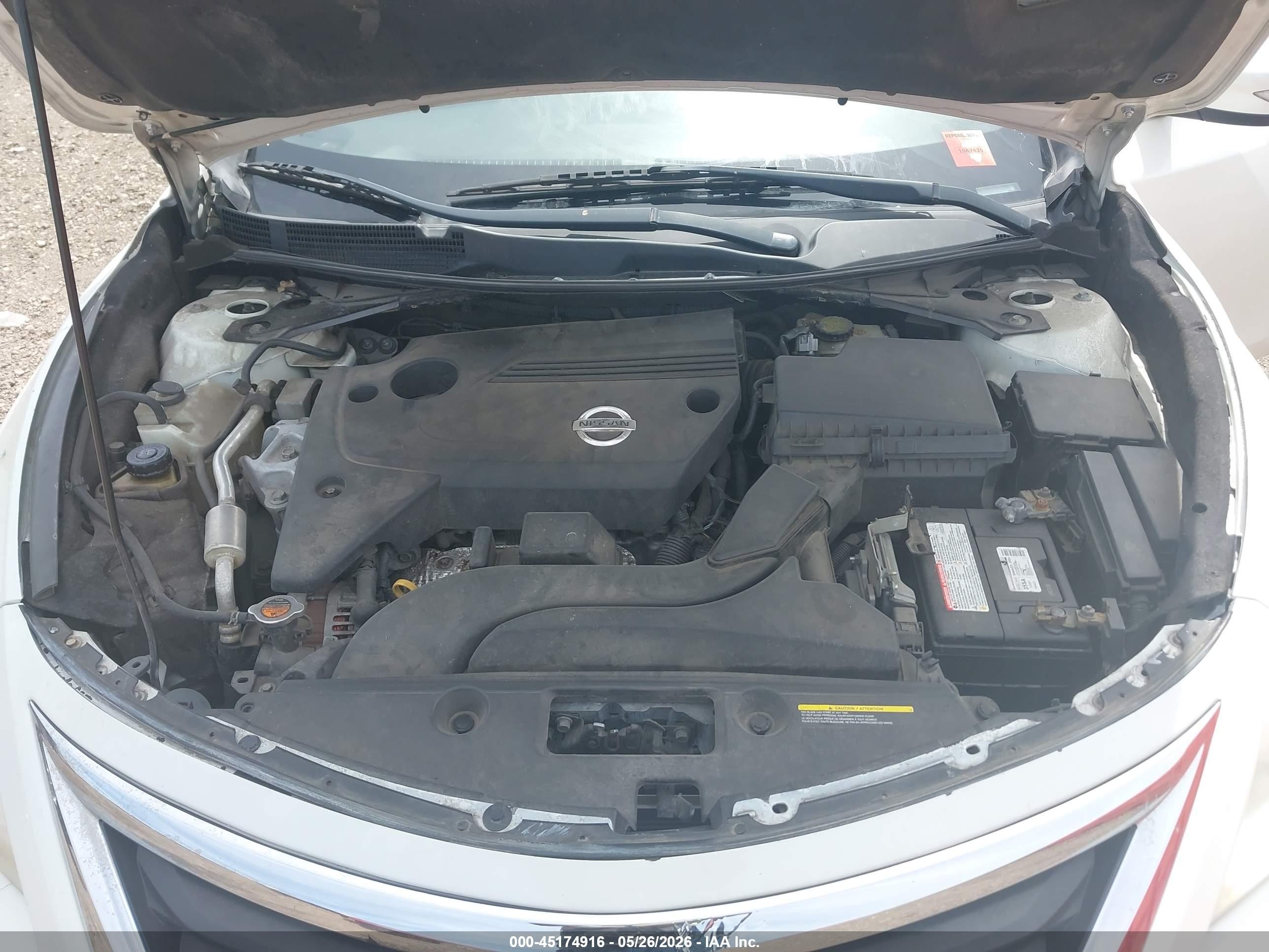 2015 Nissan Altima 2.5 Sv Белый vin: 1N4AL3AP1FC125255