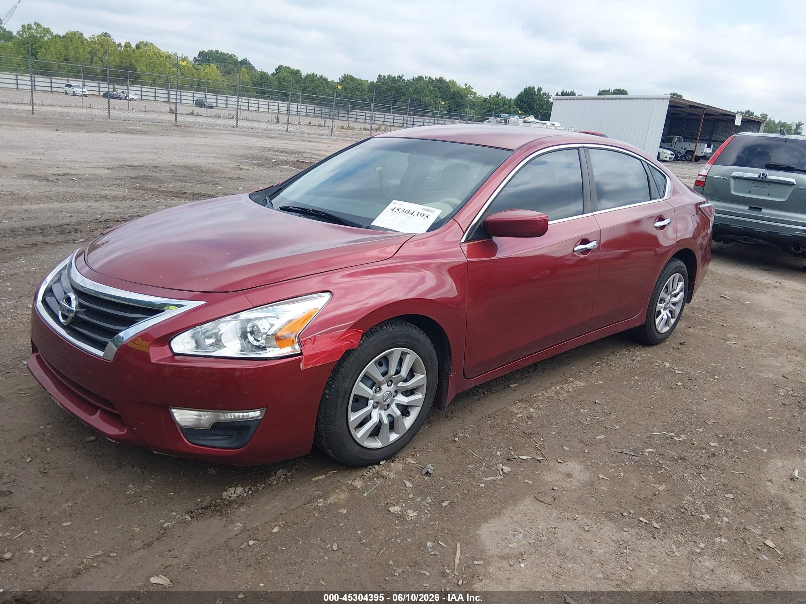 2015 Nissan Altima 2.5 S Red vin: 1N4AL3AP1FC127717