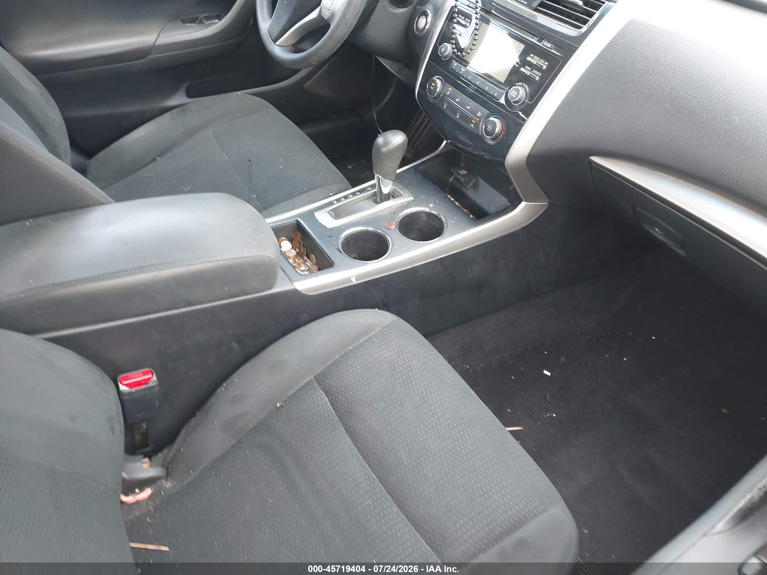 2015 Nissan Altima 2.5 S Red vin: 1N4AL3AP1FC145506