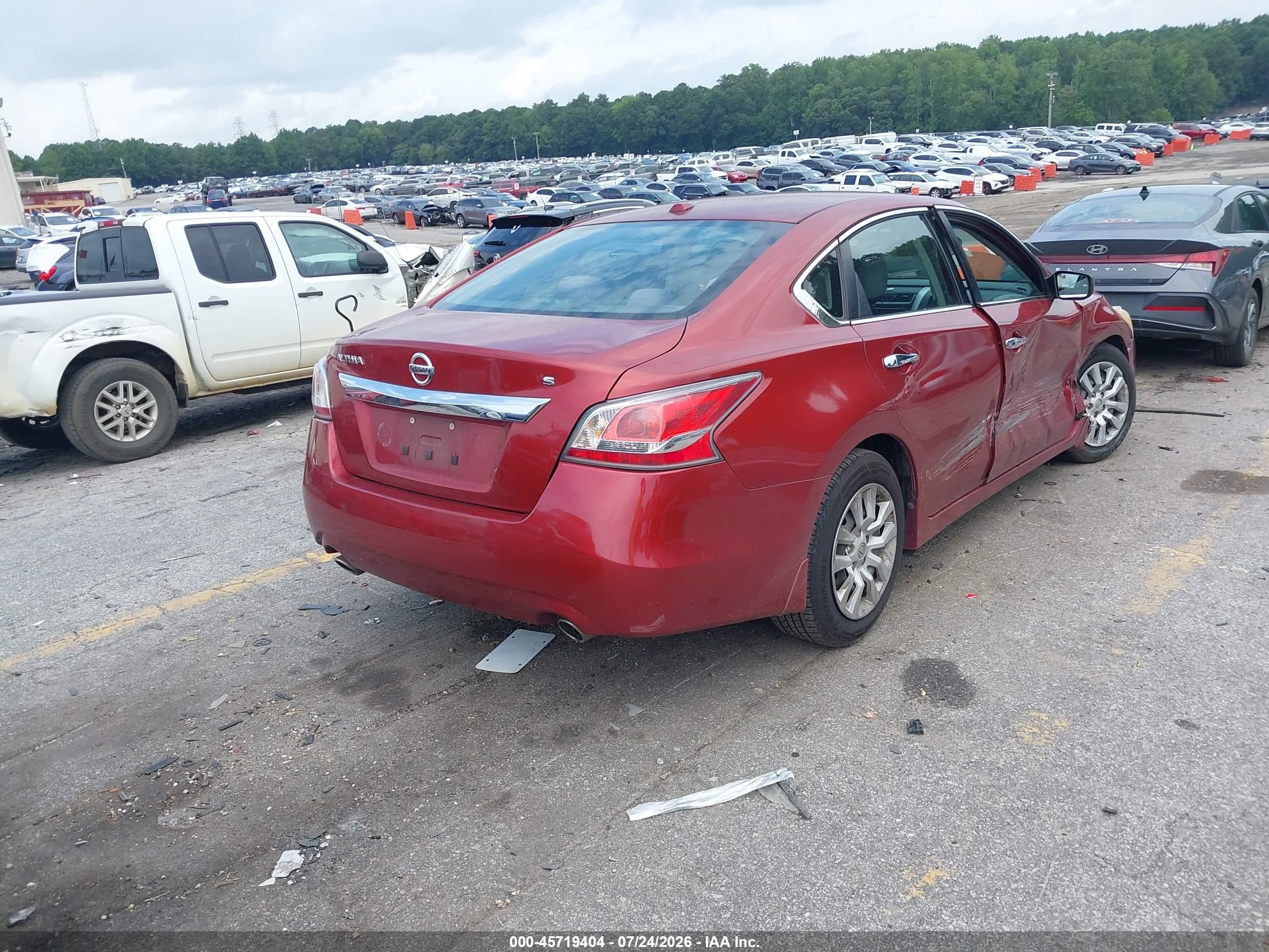 2015 Nissan Altima 2.5 S Red vin: 1N4AL3AP1FC145506